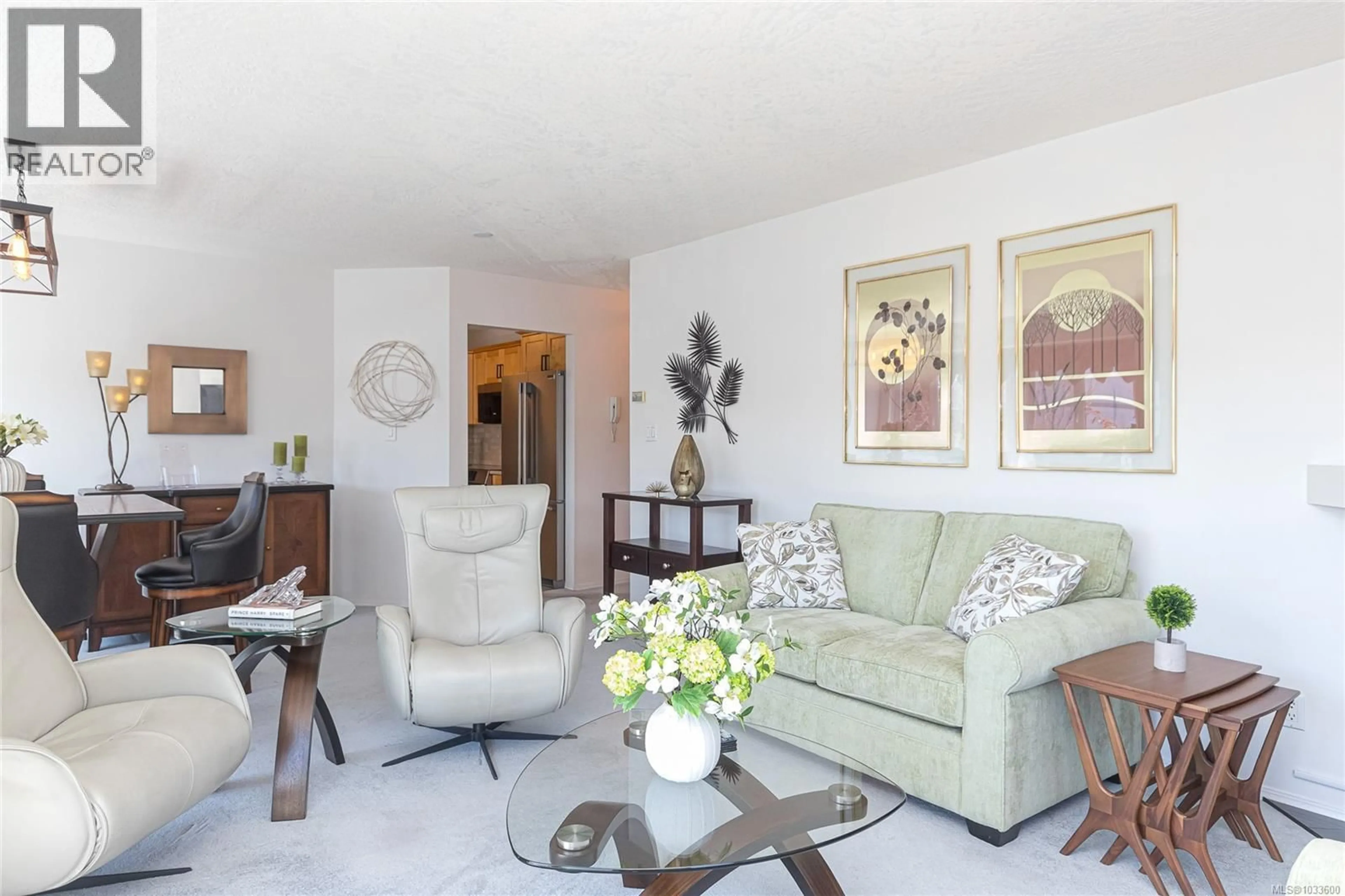 Living room with furniture, unknown for 311 - 9919 FOURTH STREET, Sidney British Columbia V8L2Z6
