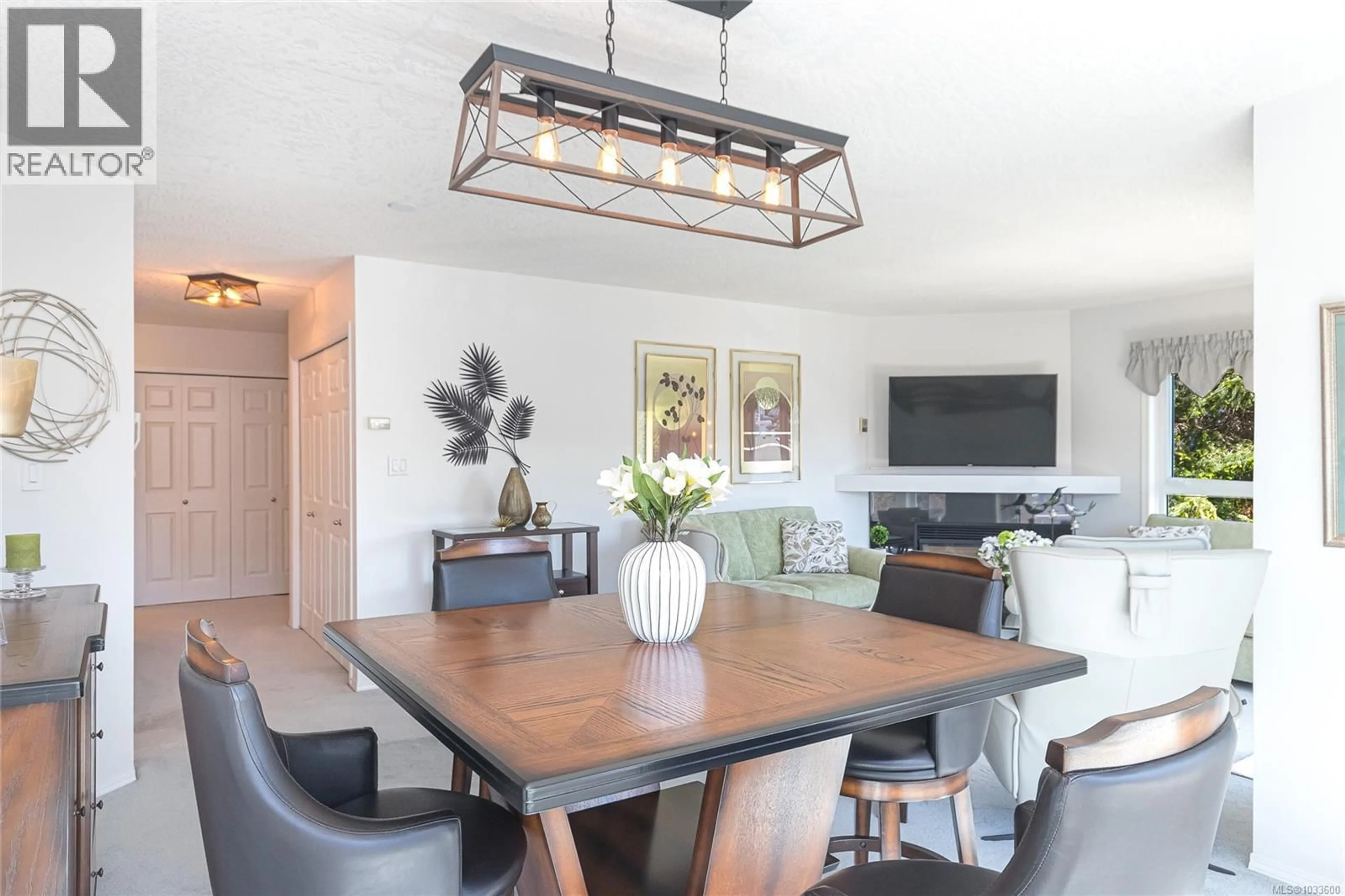 Dining room, unknown for 311 - 9919 FOURTH STREET, Sidney British Columbia V8L2Z6