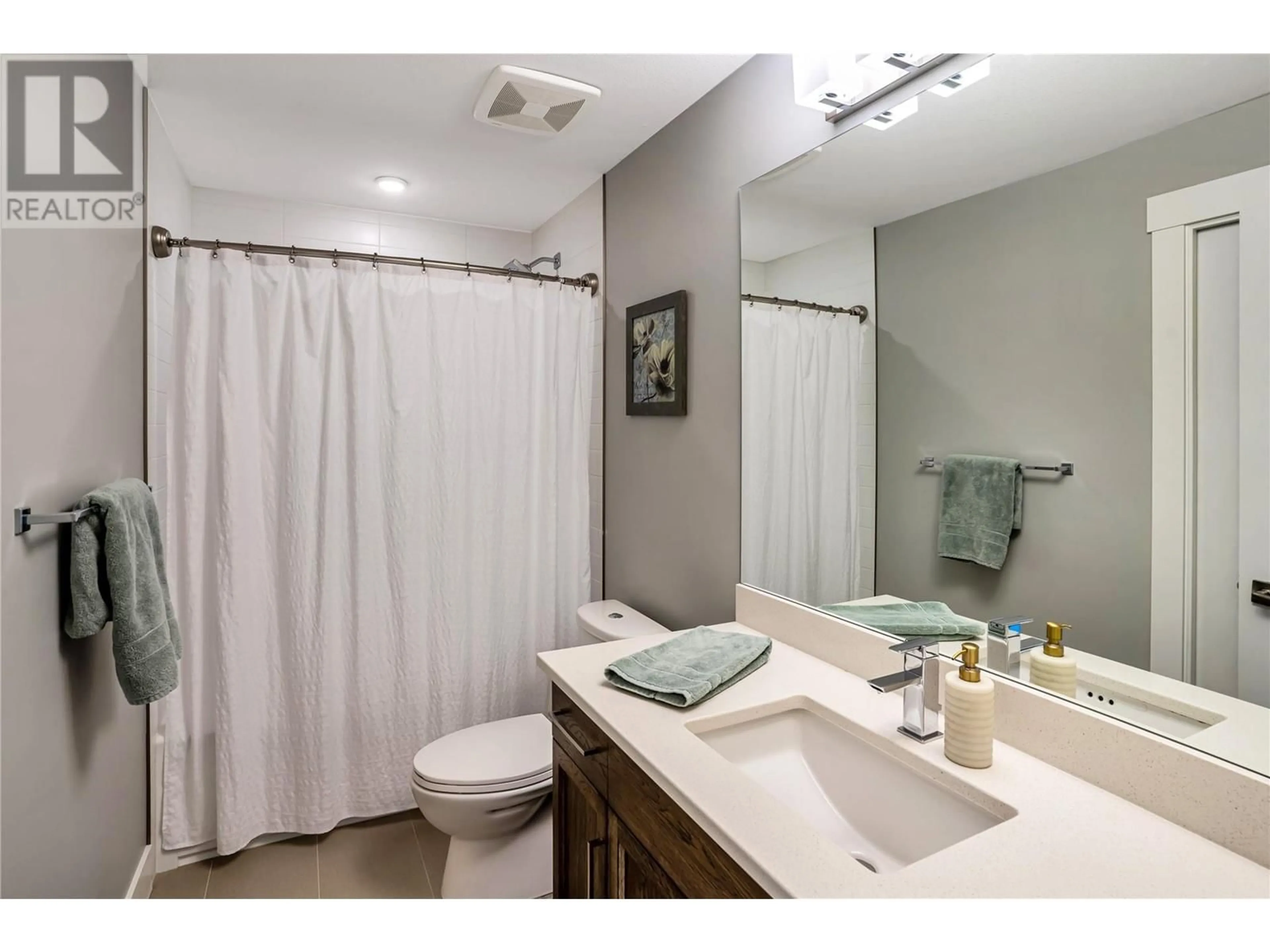 Standard bathroom, ceramic/tile floor for 16 - 2161 UPPER SUNDANCE DRIVE, West Kelowna British Columbia V4T3M9