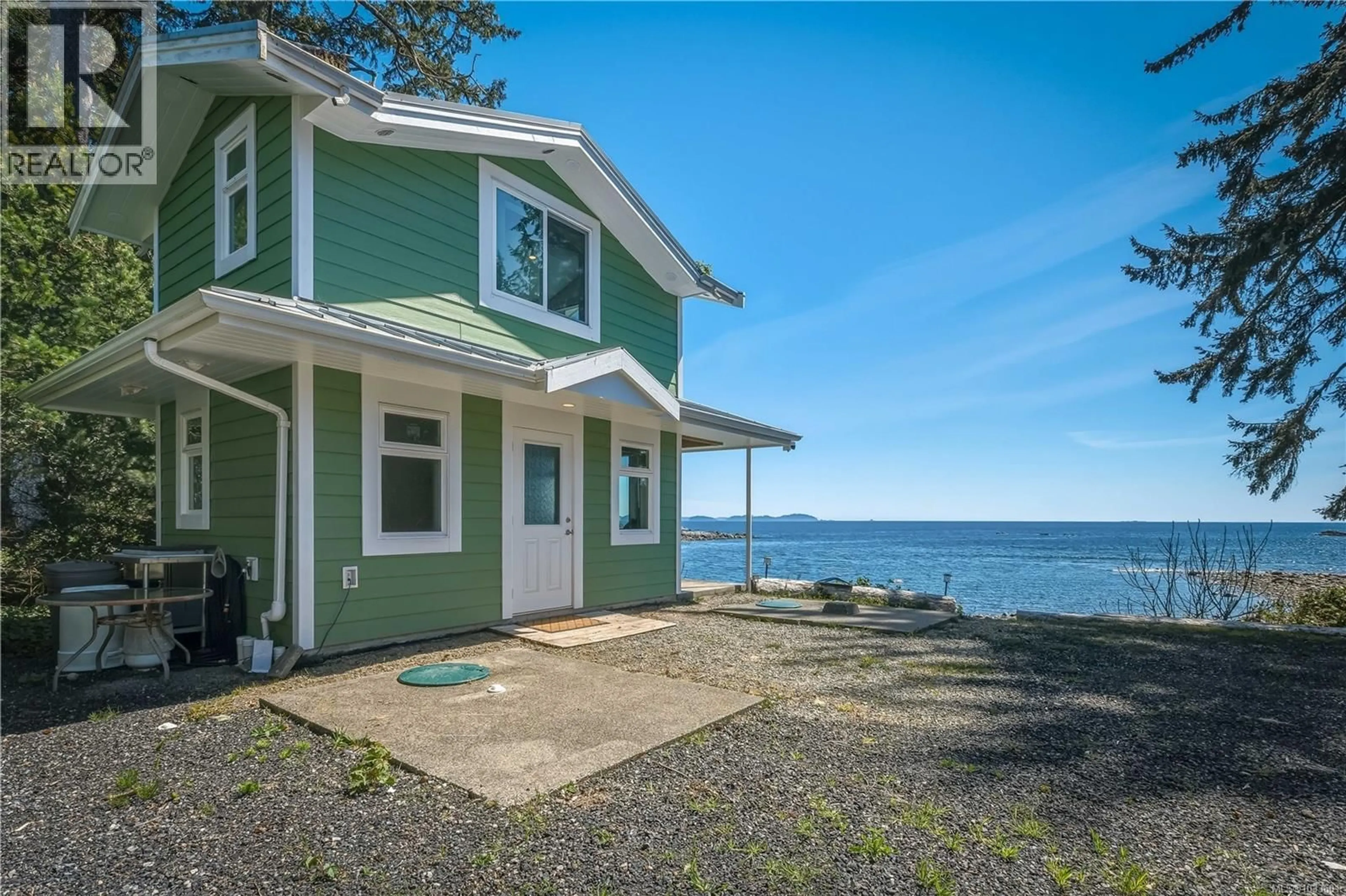 Home with vinyl exterior material, water/lake/river/ocean view for 1006 SEVENTH AVENUE, Ucluelet British Columbia V0R3A0