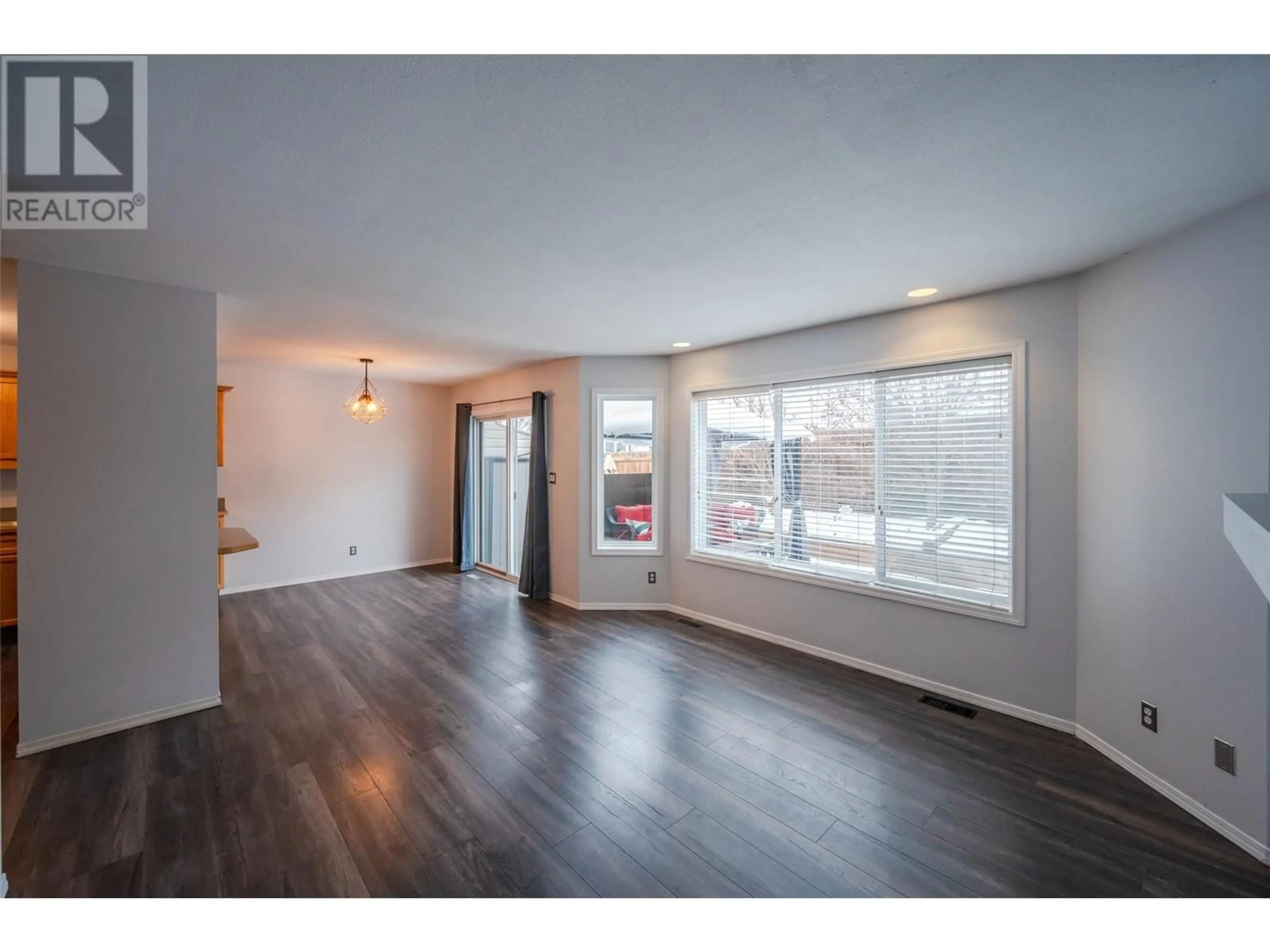 A pic of a room for 10 - 3462 SOUTH MAIN STREET, Penticton British Columbia V2A5J6