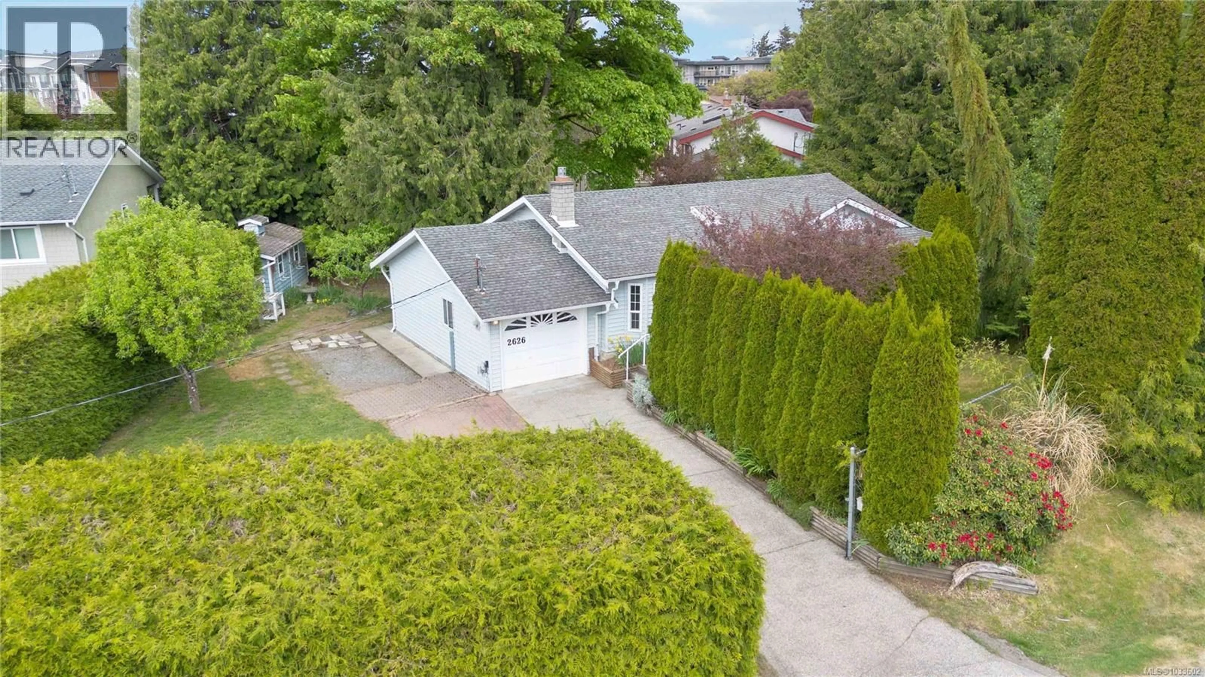 A pic from outside/outdoor area/front of a property/back of a property/a pic from drone, street for 2626 ERNHILL DRIVE, Langford British Columbia V9C3N7