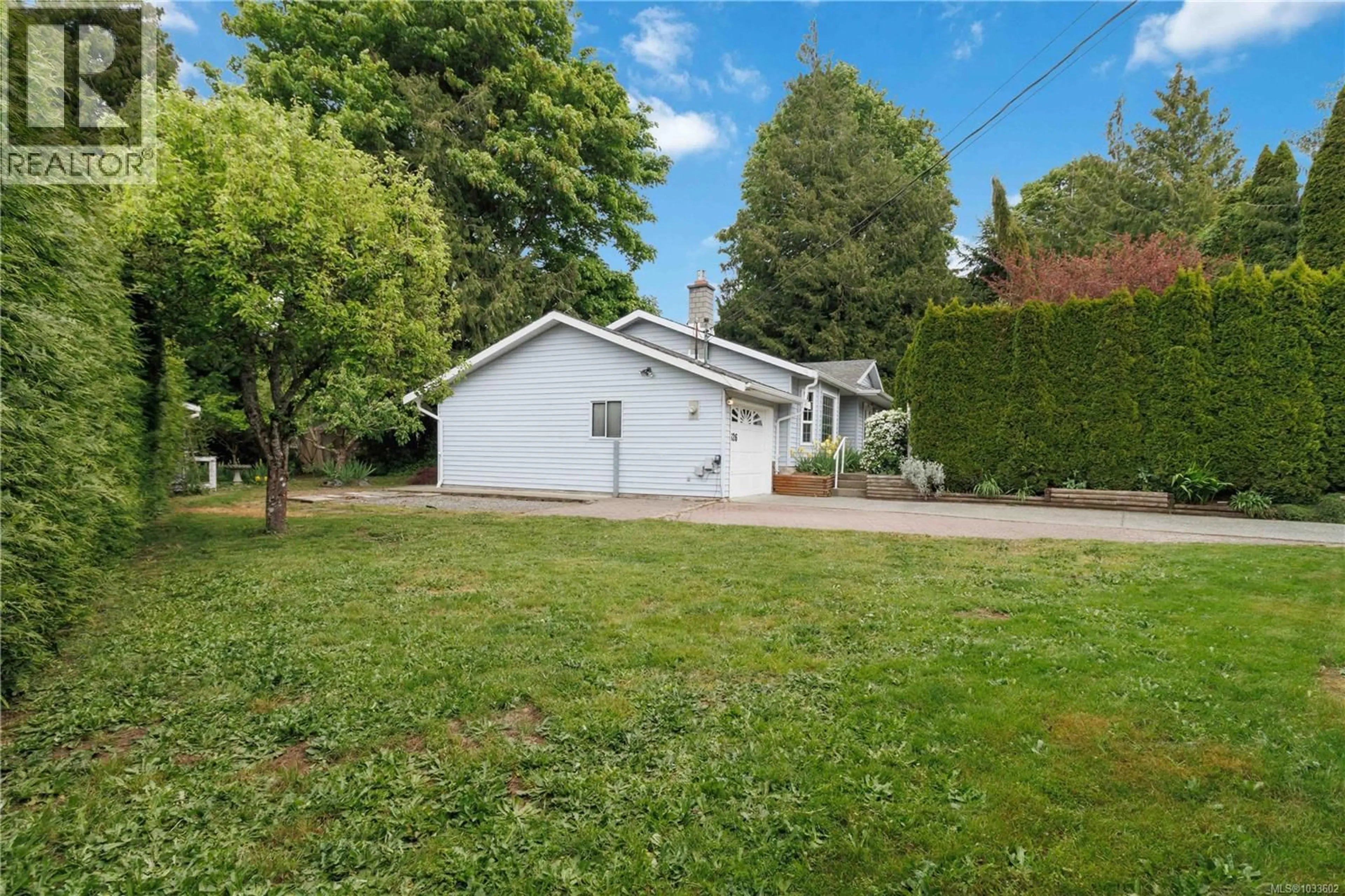 A pic from outside/outdoor area/front of a property/back of a property/a pic from drone, street for 2626 ERNHILL DRIVE, Langford British Columbia V9C3N7