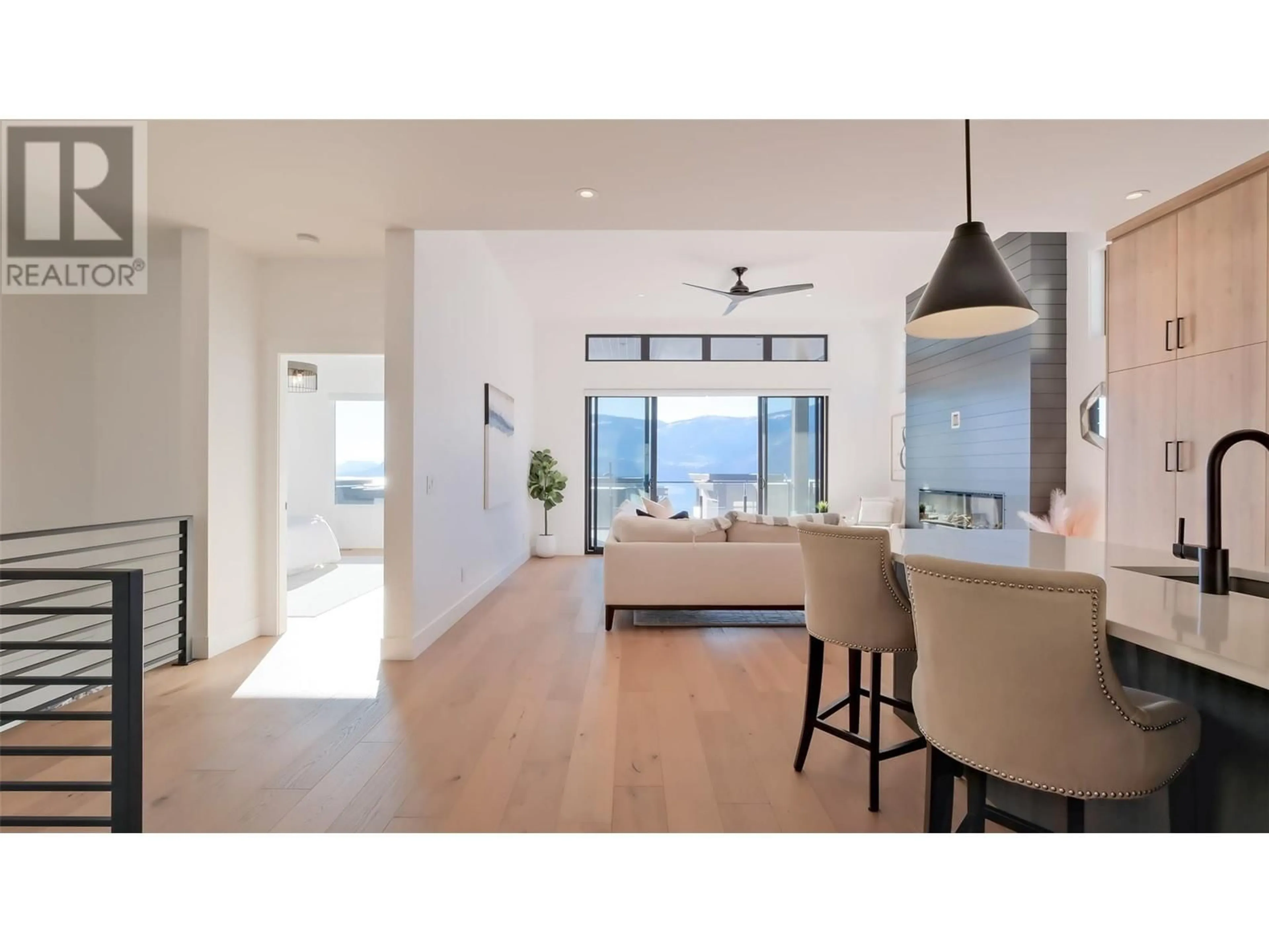 Open concept kitchen, wood/laminate floor for 19 - 9201 OKANAGAN CENTRE ROAD WEST, Lake Country British Columbia V4V0B8