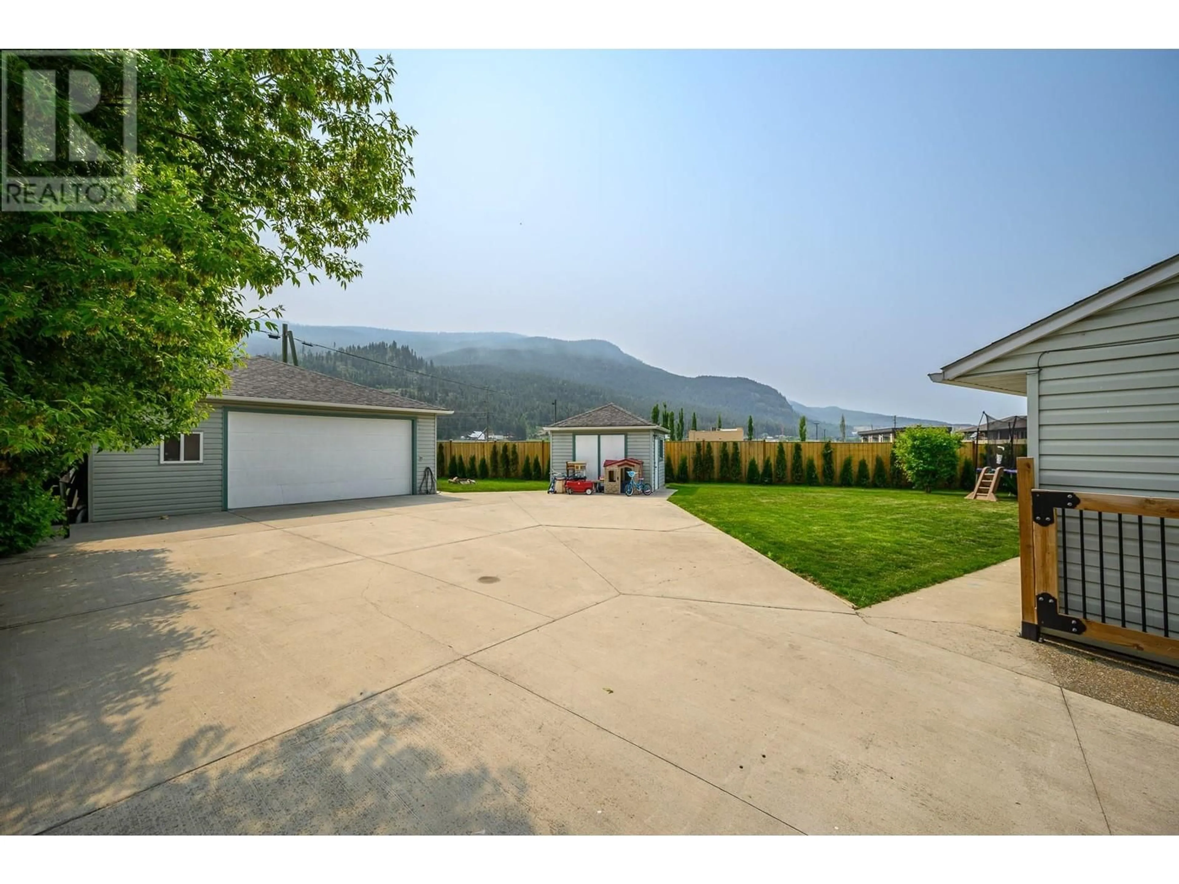 A pic from outside/outdoor area/front of a property/back of a property/a pic from drone, water/lake/river/ocean view for 2109 Hunter Avenue, Armstrong British Columbia V0E1B0