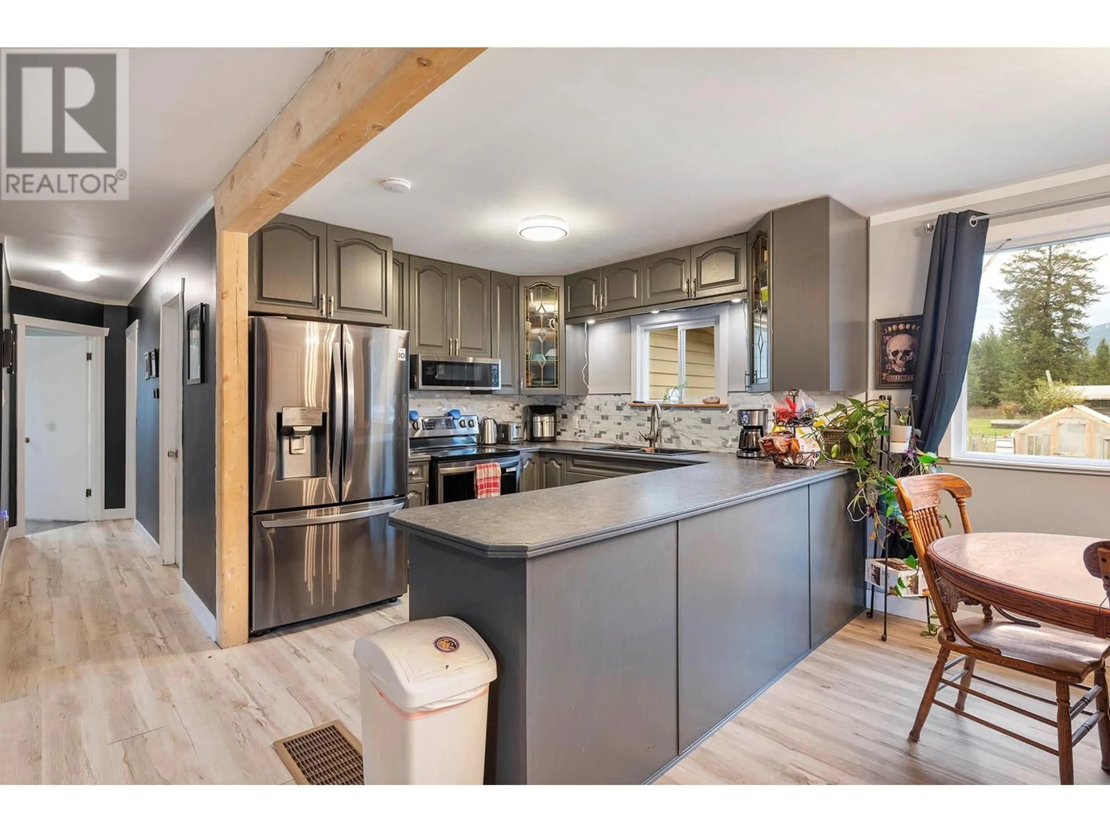 Open concept kitchen, unknown for 272 GURU NANAK Place, Clearwater British Columbia V0E3A0