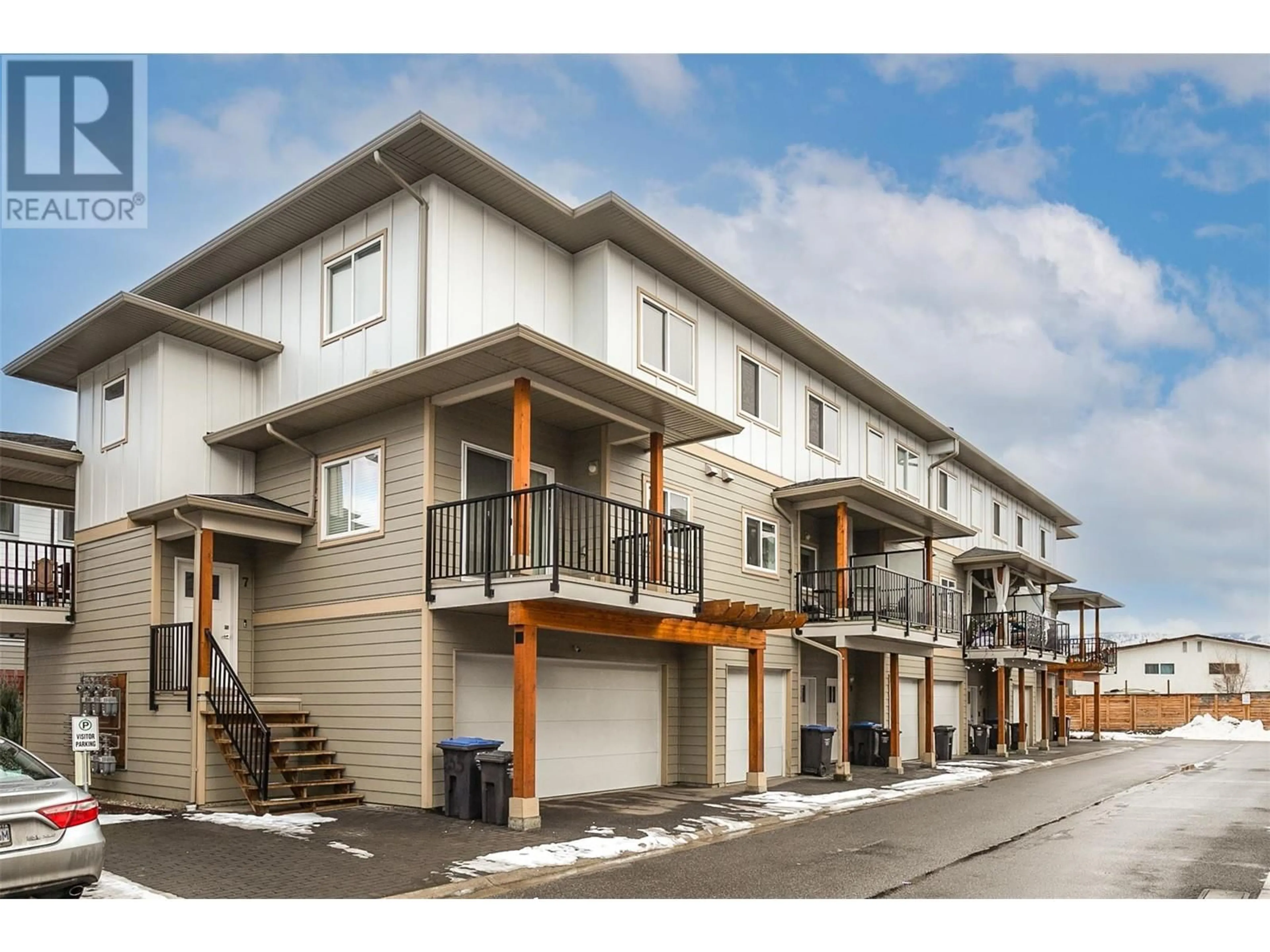 Patio, street for 255 Taylor Road Unit# 8, Kelowna British Columbia V1X4G1