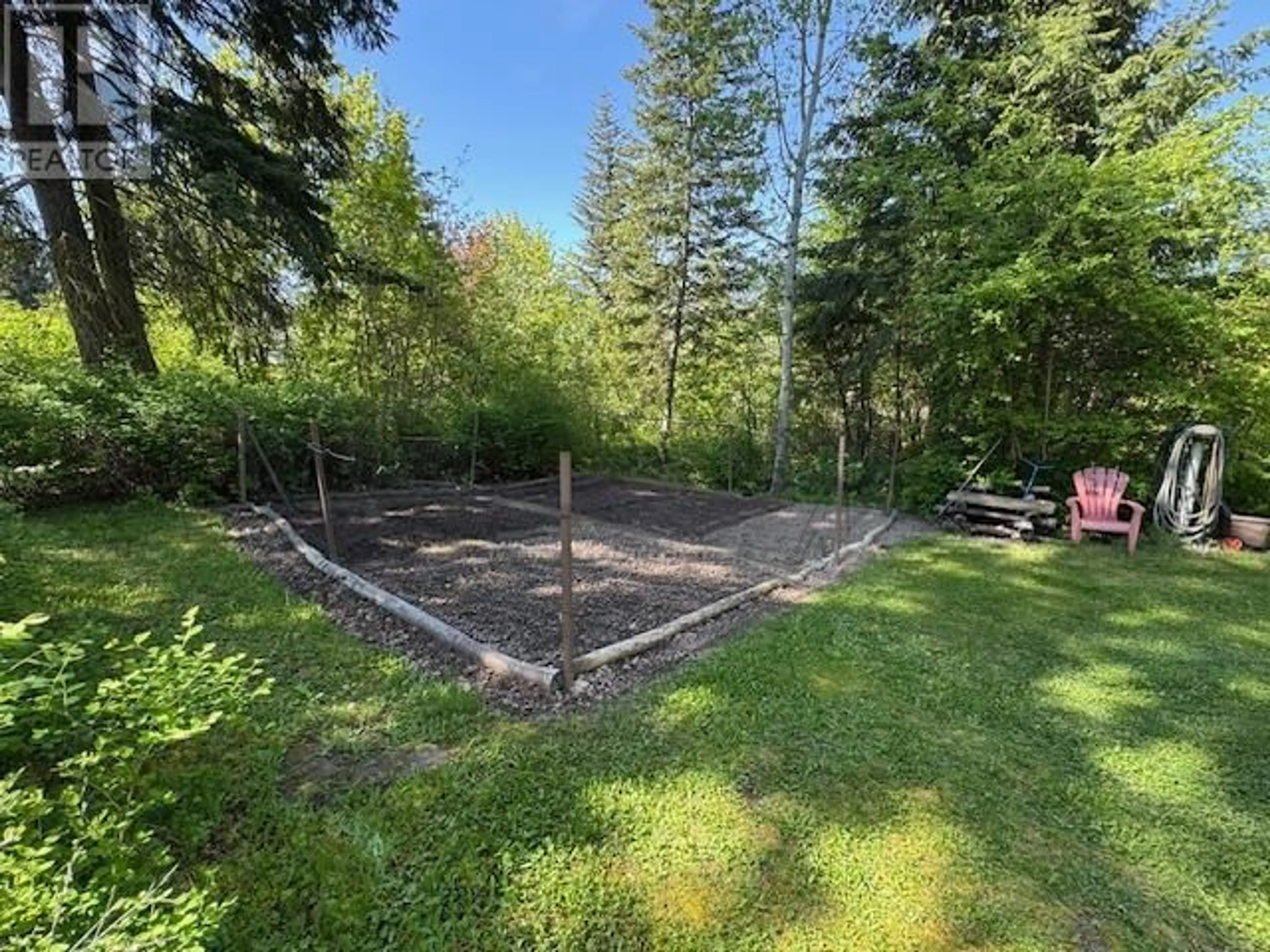 A pic from outside/outdoor area/front of a property/back of a property/a pic from drone, forest/trees view for 1280 LAKESHORE ROAD NORTHEAST, Salmon Arm British Columbia V1E2V7