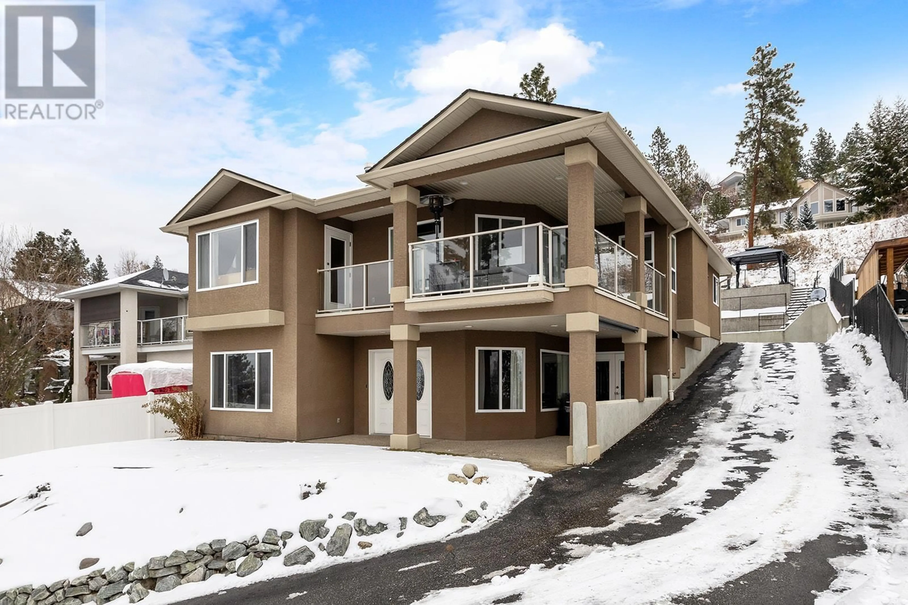 Home with vinyl exterior material, mountain view for 1115 Bentien Road, Kelowna British Columbia V1X6R9