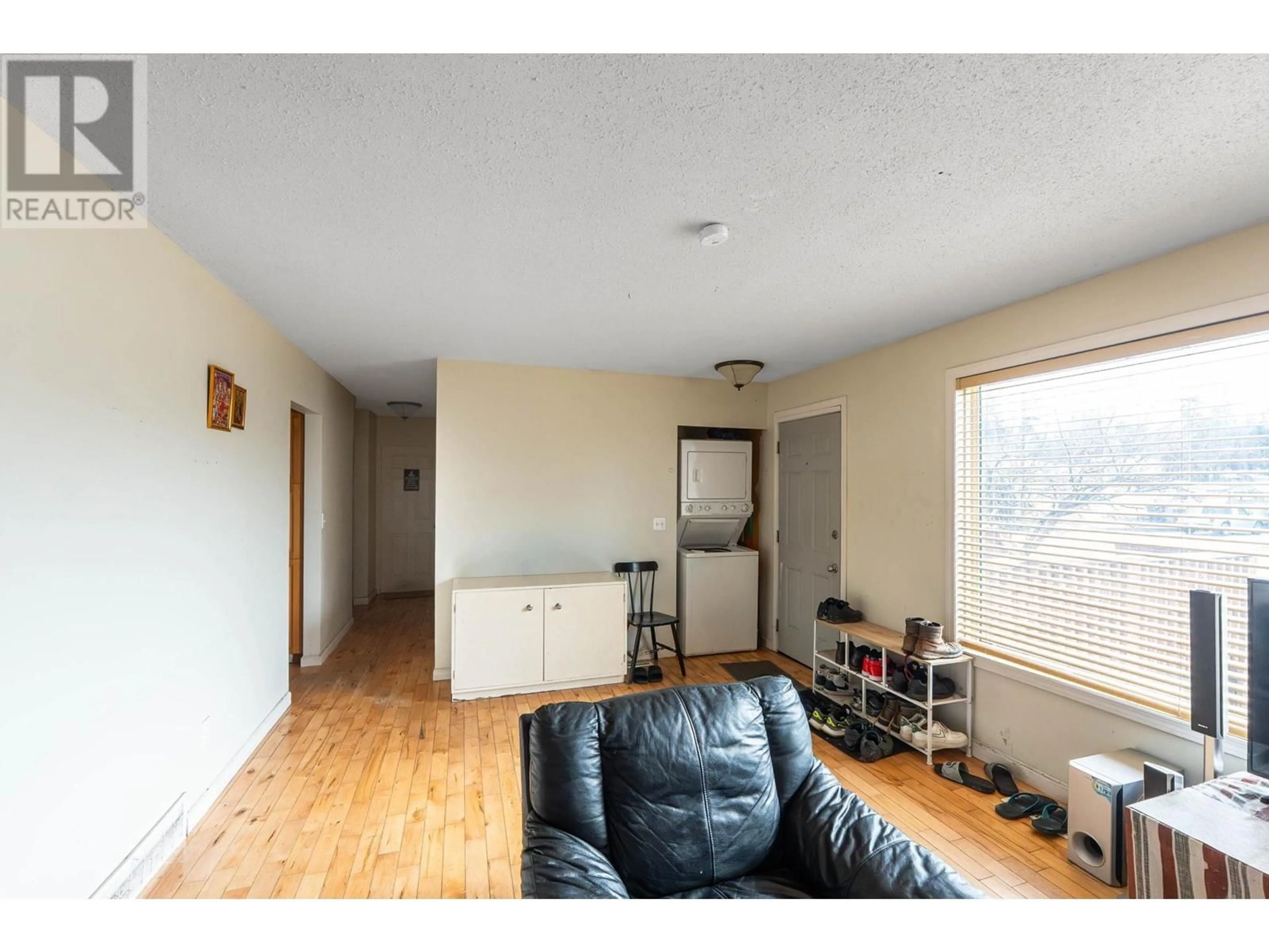 A pic of a room for 540 LOMOND ROAD, Kelowna British Columbia V1X1R8