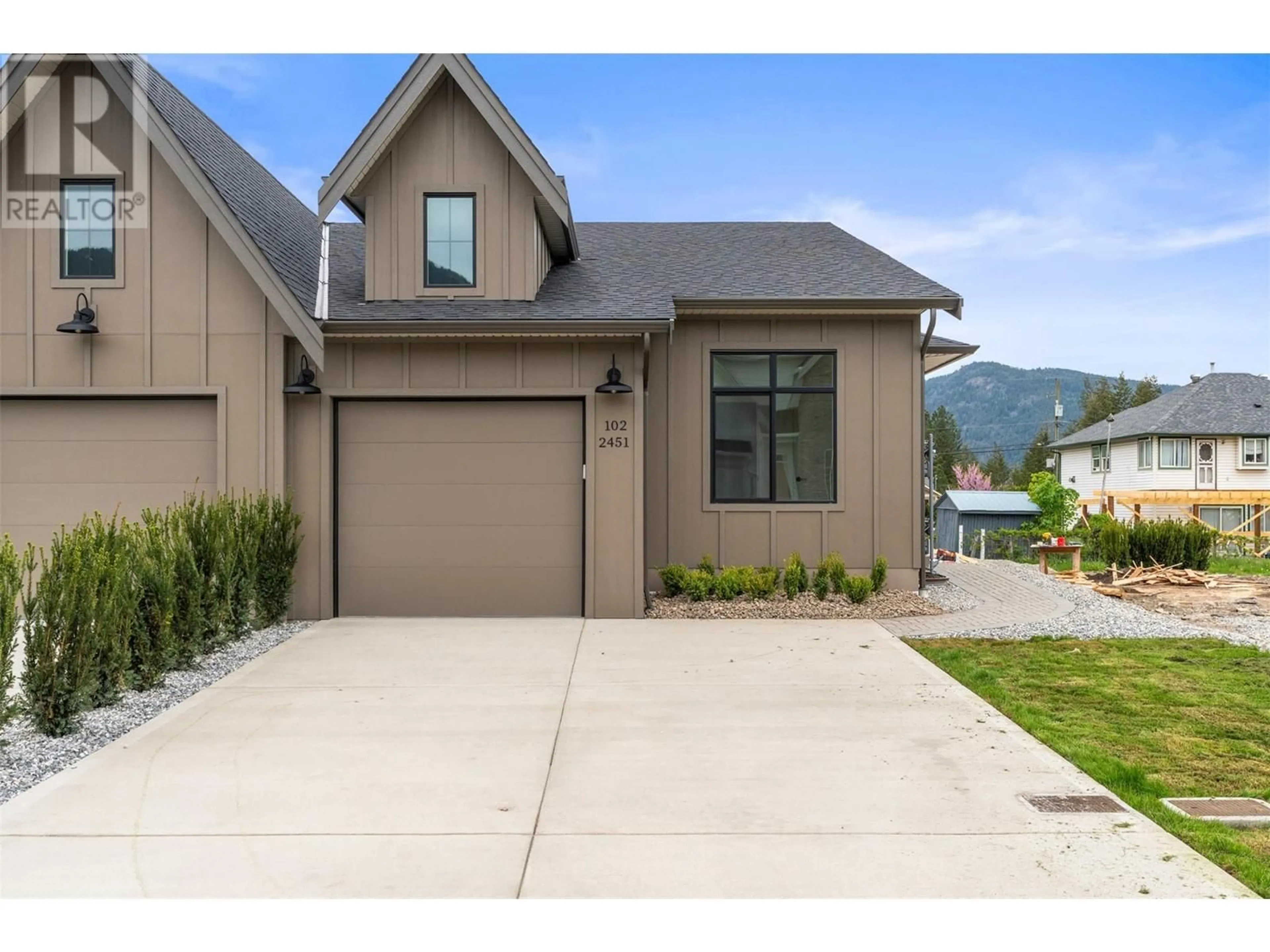 Unknown for 102 - 2451 BRADLEY DRIVE, Armstrong British Columbia V4Y0Y4
