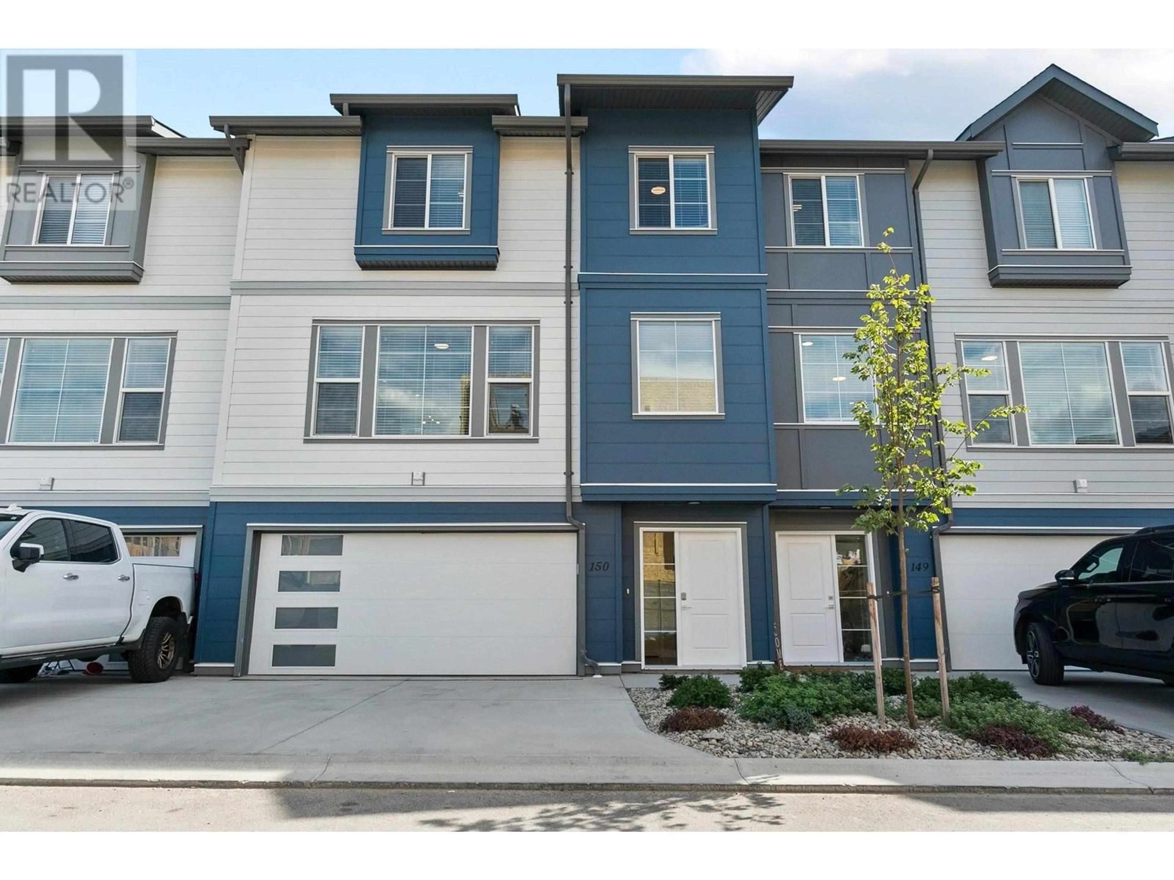 Home with vinyl exterior material, street for 4025 Gellatly Road S Unit# 125, West Kelowna British Columbia V4T0E6