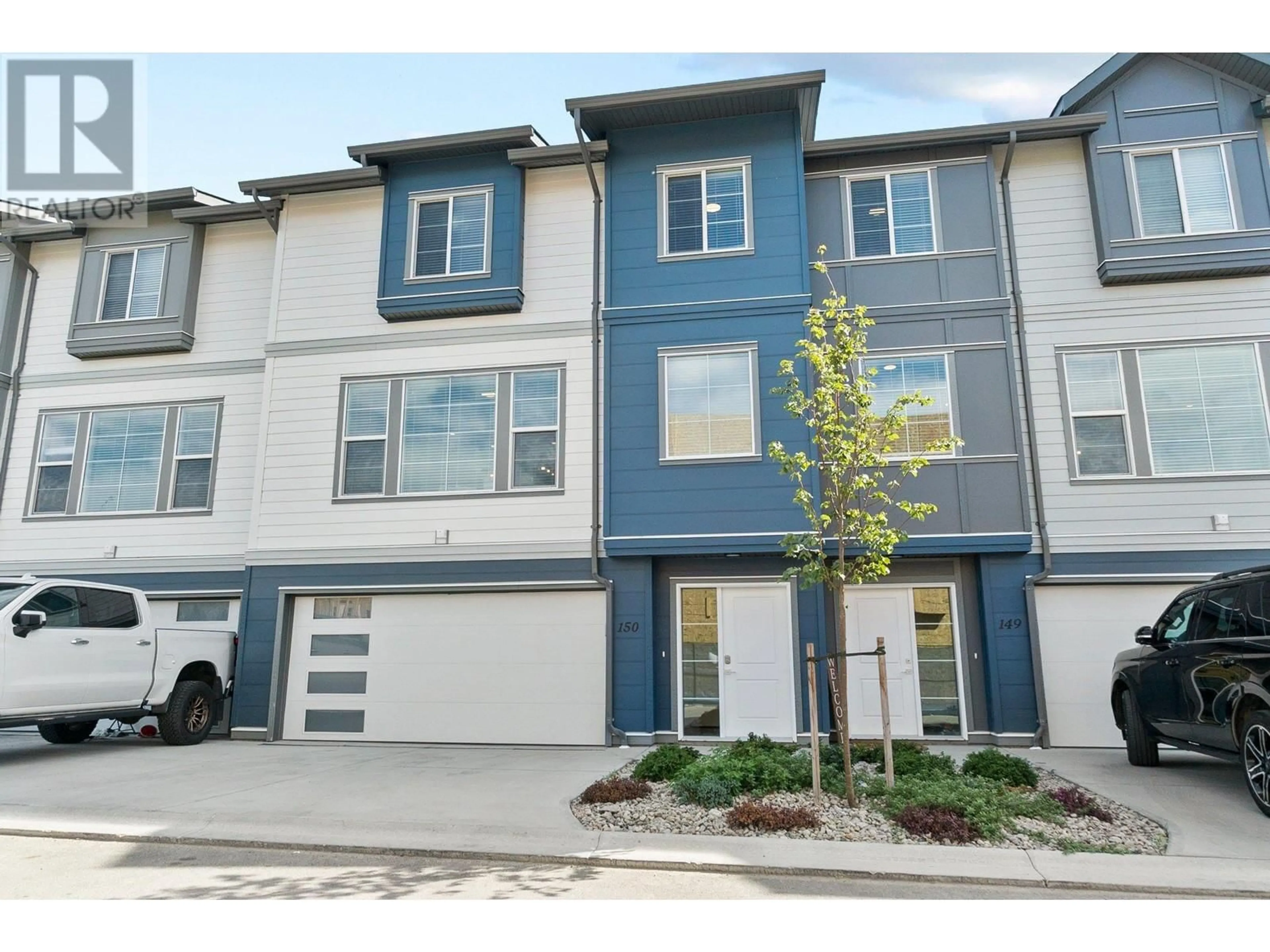 Home with vinyl exterior material, street for 4025 Gellatly Road S Unit# 125, West Kelowna British Columbia V4T0E6