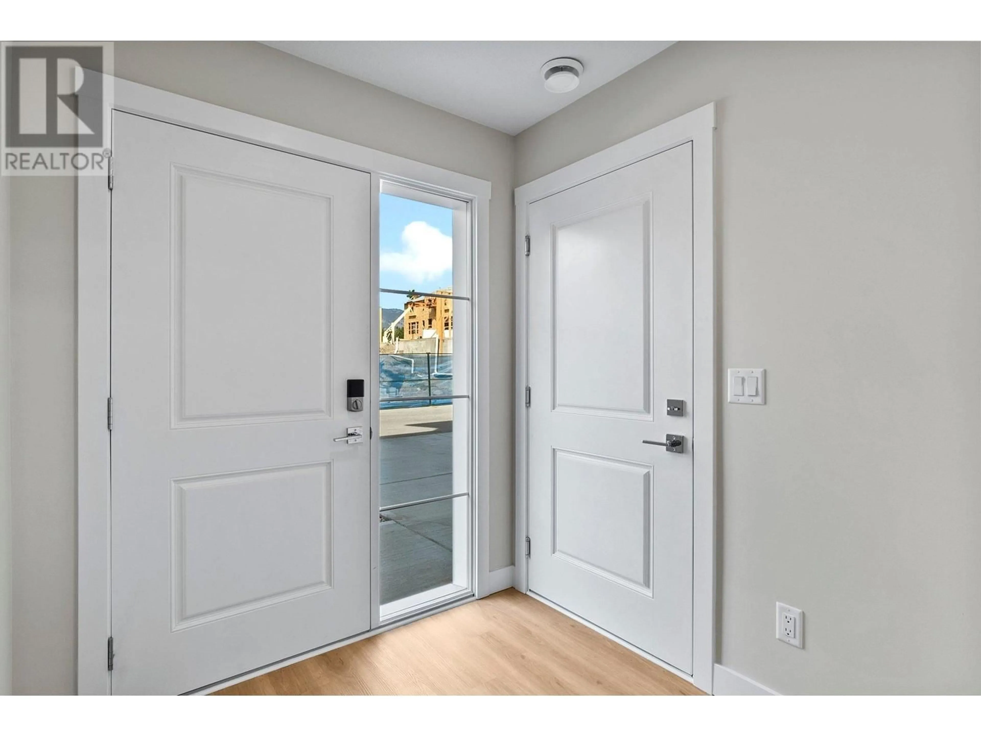 Indoor entryway for 4025 Gellatly Road S Unit# 125, West Kelowna British Columbia V4T0E6