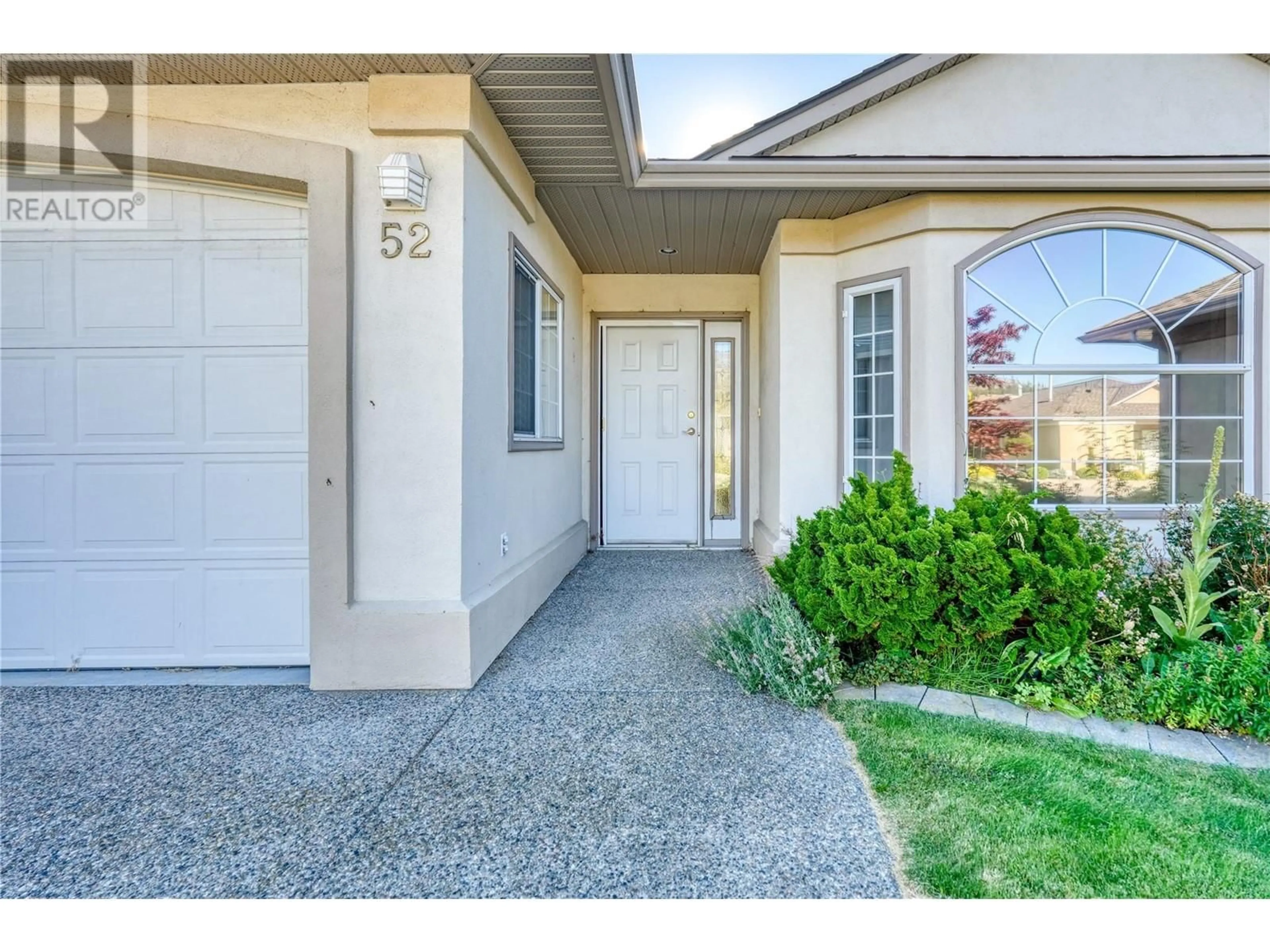 Indoor entryway for 9800 Turner Street Unit# 52, Summerland British Columbia V0H1Z5