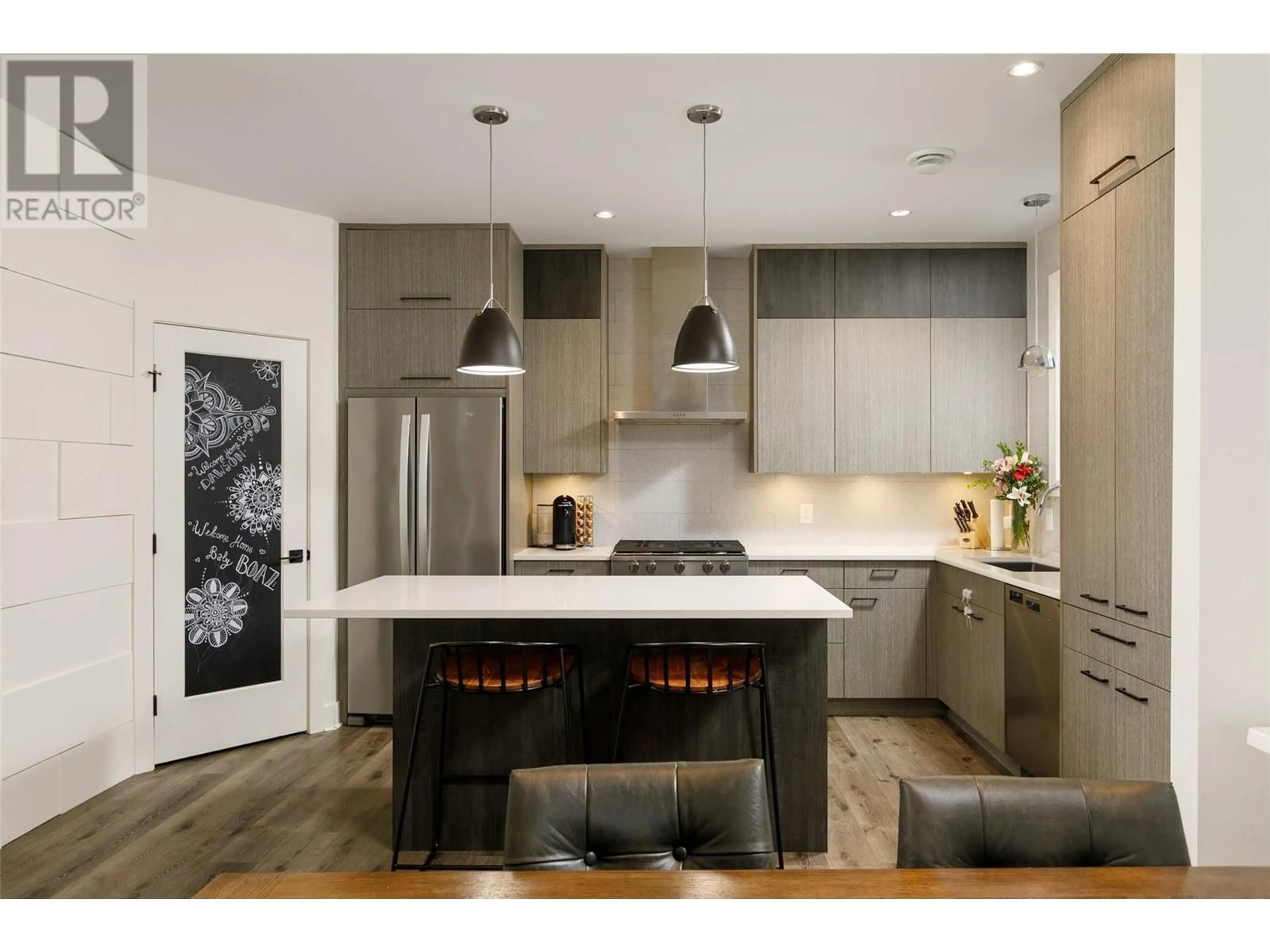 Contemporary kitchen, unknown for 805 Burne Avenue Unit# 2, Kelowna British Columbia V1Y5P6