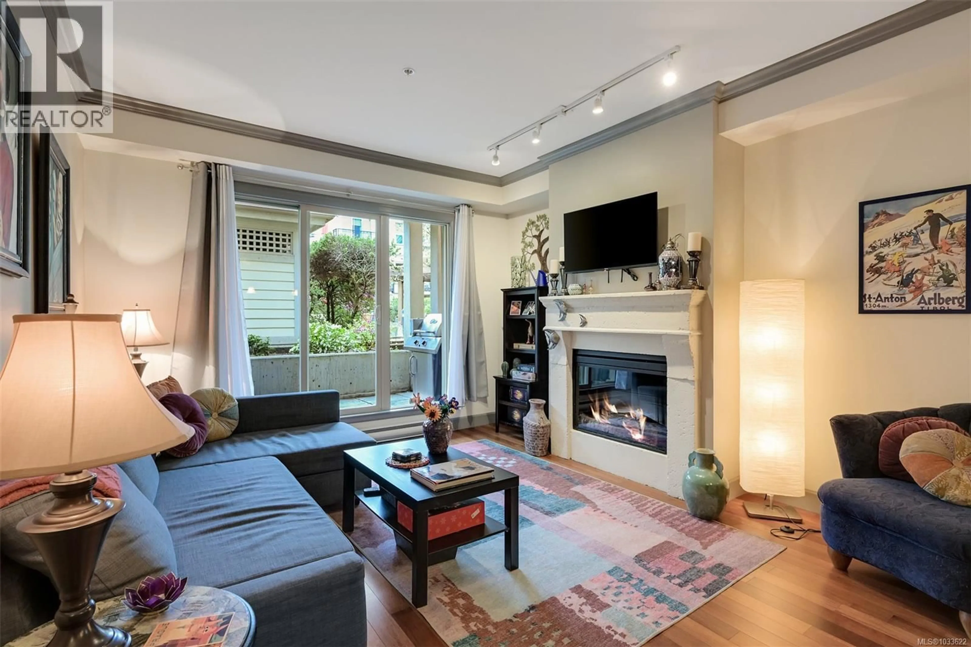 Living room with furniture, unknown for 204 - 1620 MCKENZIE AVENUE, Saanich British Columbia V8N0A1