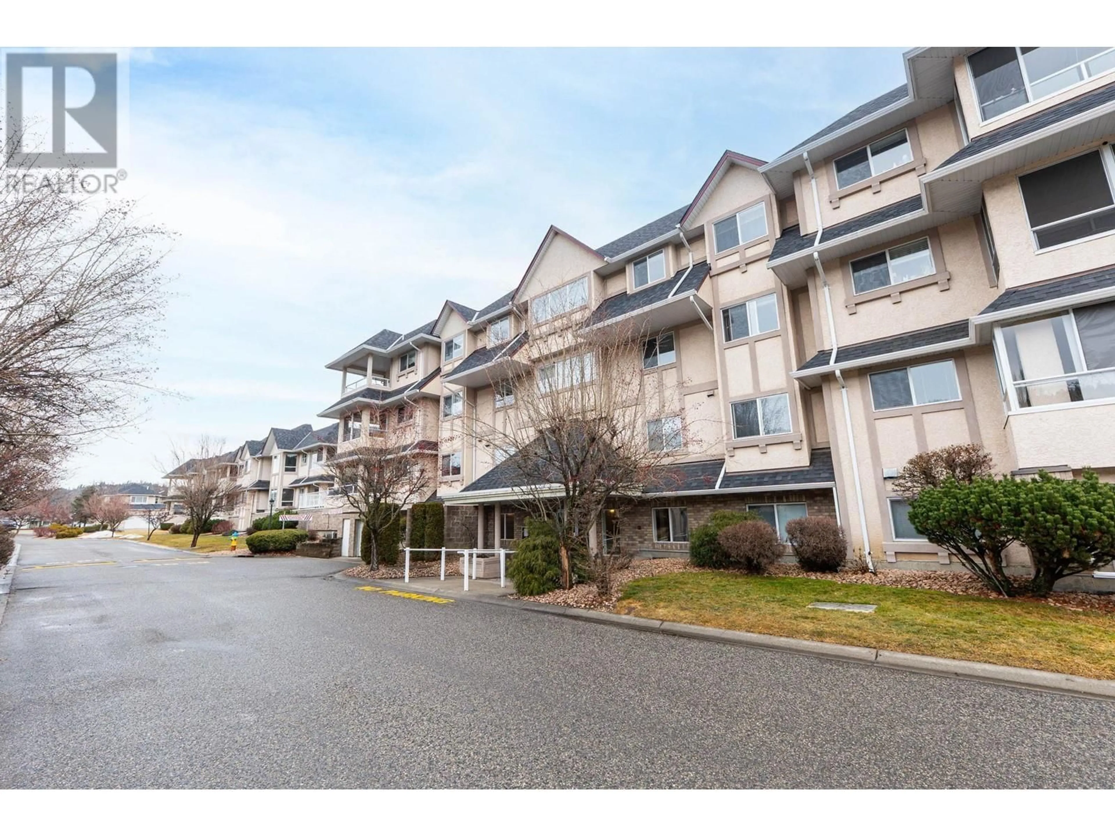 Blurry image for 315 Whitman Road Unit# 205, Kelowna British Columbia V1V2J4