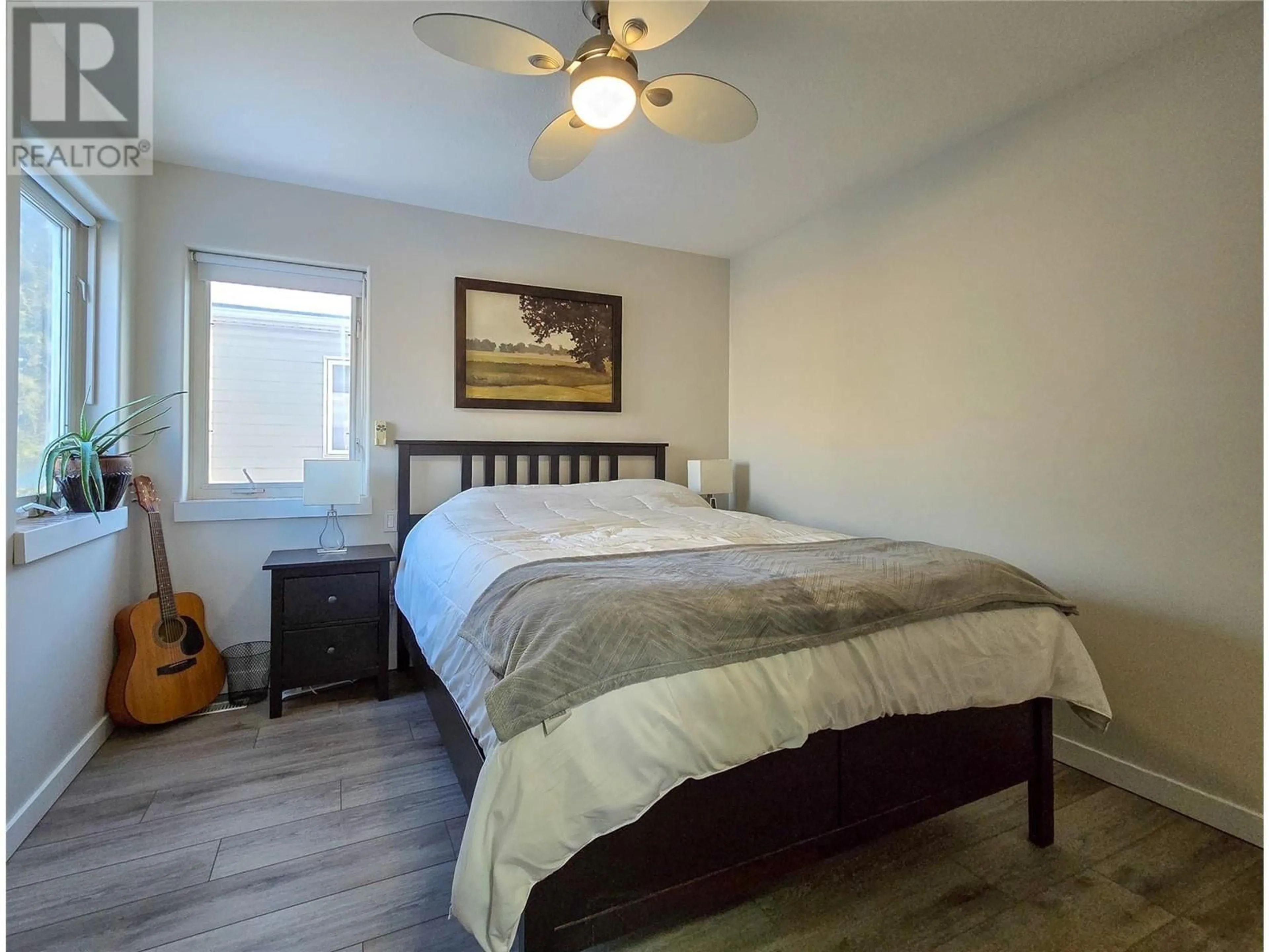 Bedroom with bed, wood/laminate floor for 420 FOURTH Avenue, Invermere British Columbia V0A1K7