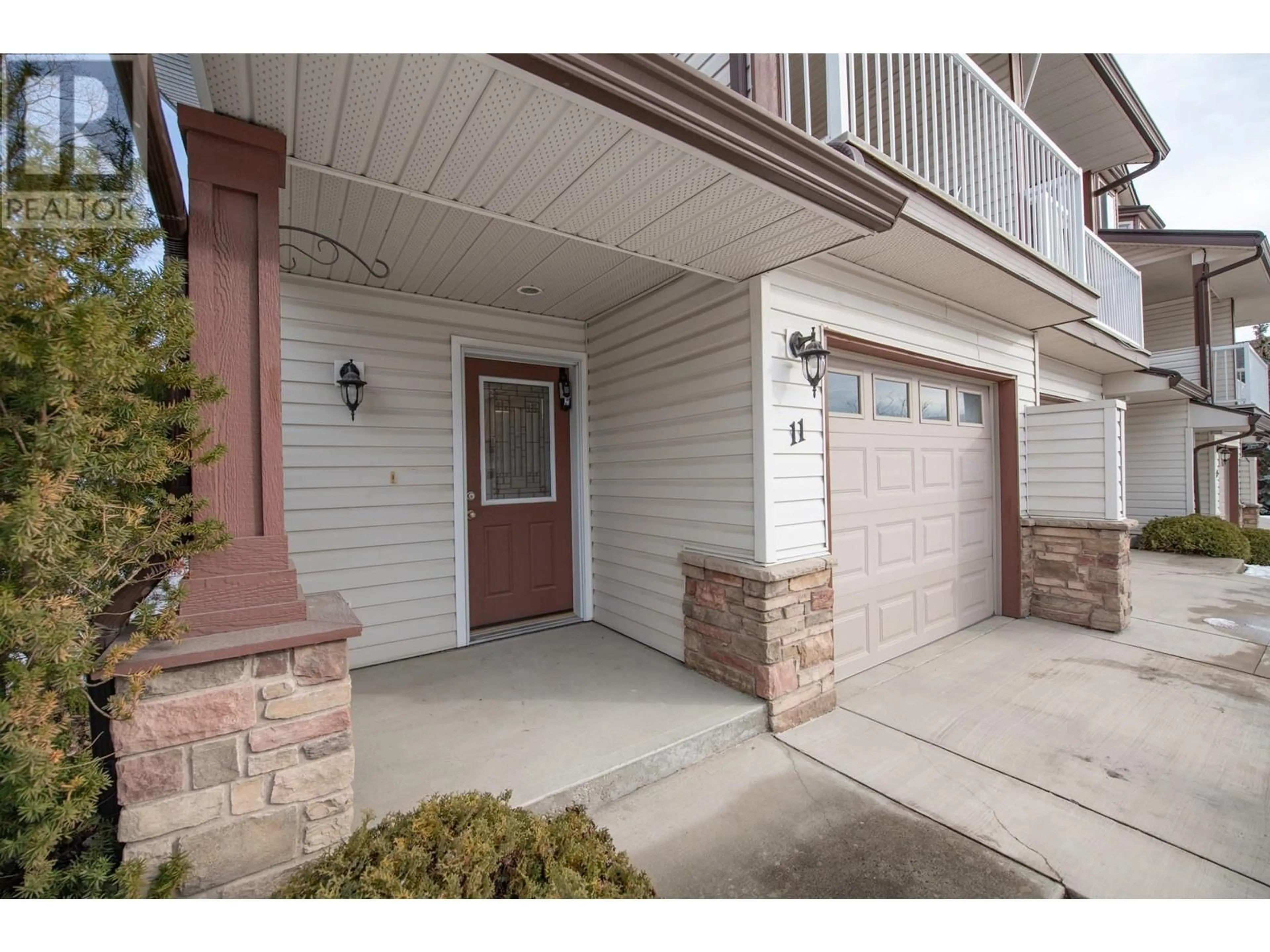 Indoor entryway for 5901 Heritage Drive Unit# 11, Vernon British Columbia V1H1Z5