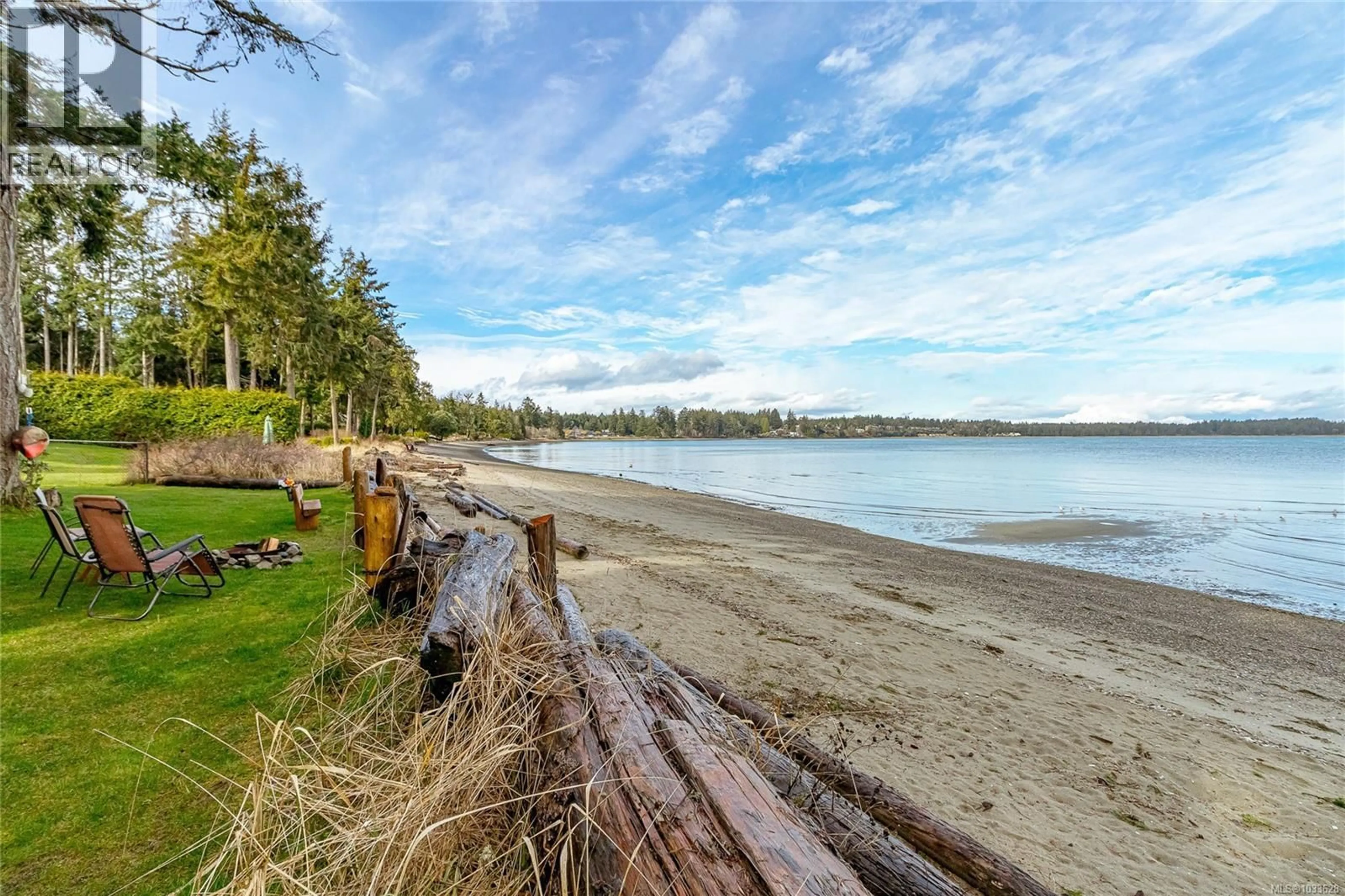 Patio, water/lake/river/ocean view for 1552 TERRIEN ROAD, Nanoose Bay British Columbia V9P9C3