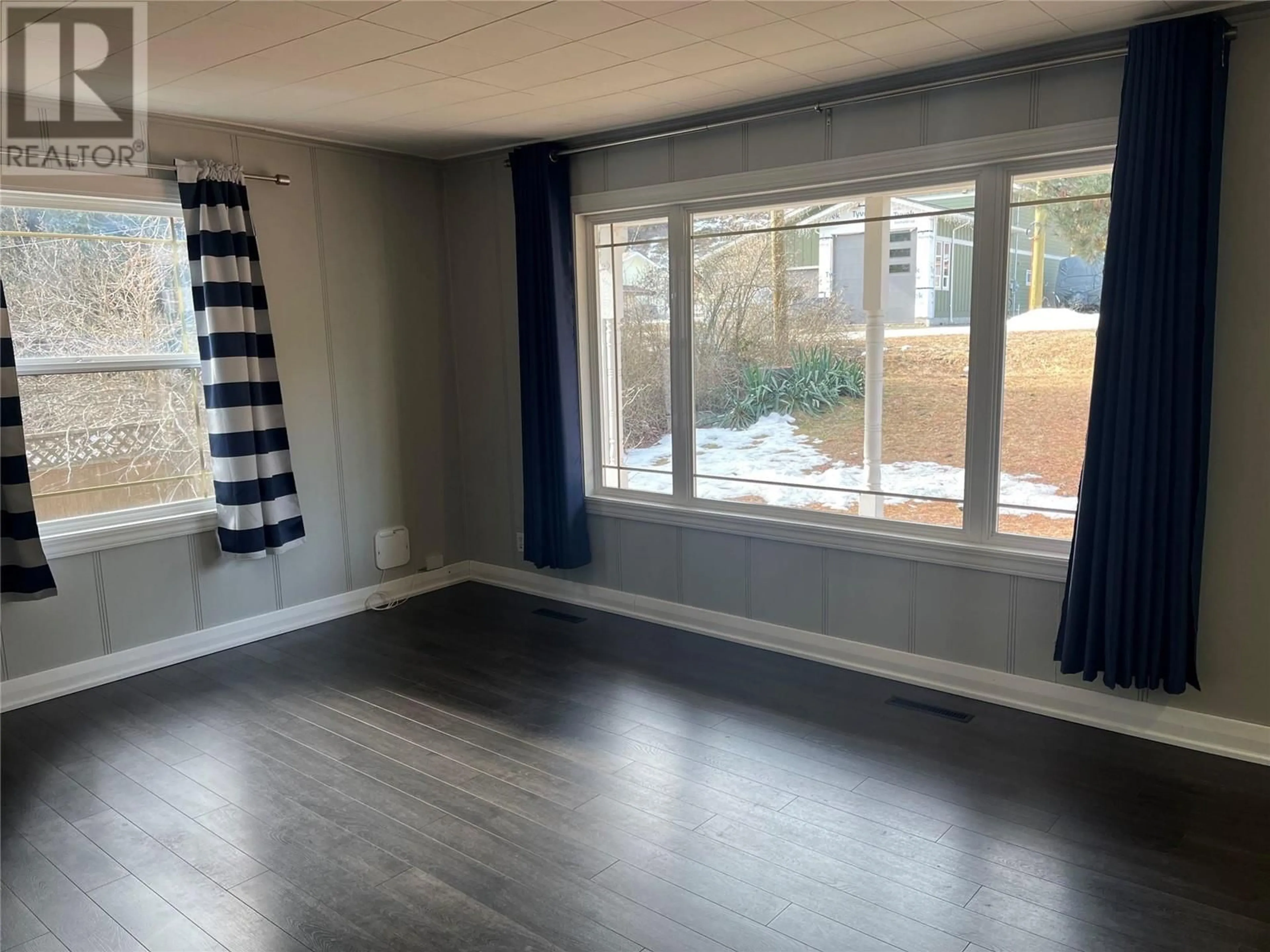 A pic of a room for 2637 10TH AVENUE, Castlegar British Columbia V1N3A4
