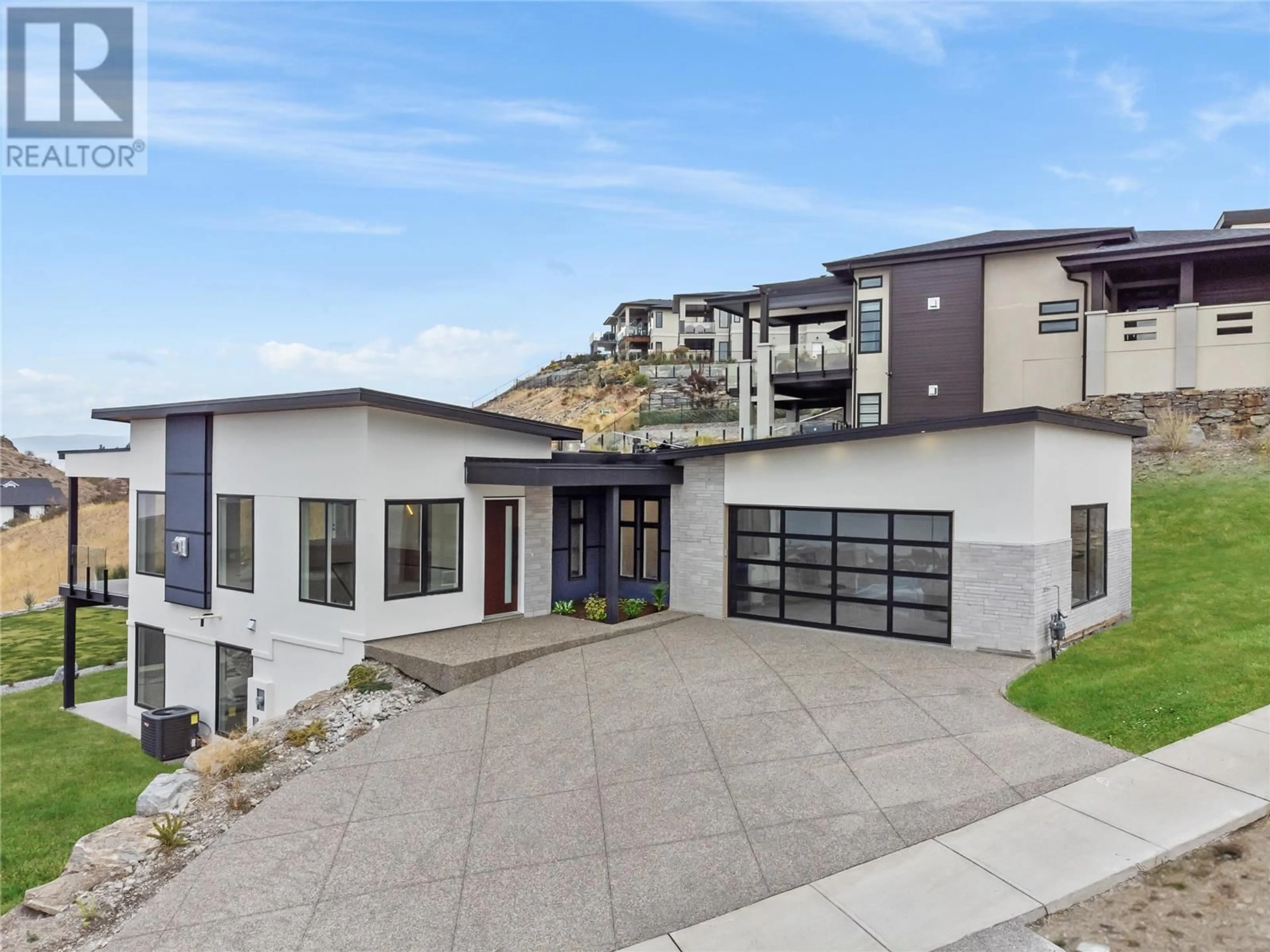 Unknown for 402 TRESTLE RIDGE DRIVE, Kelowna British Columbia V1W5M3