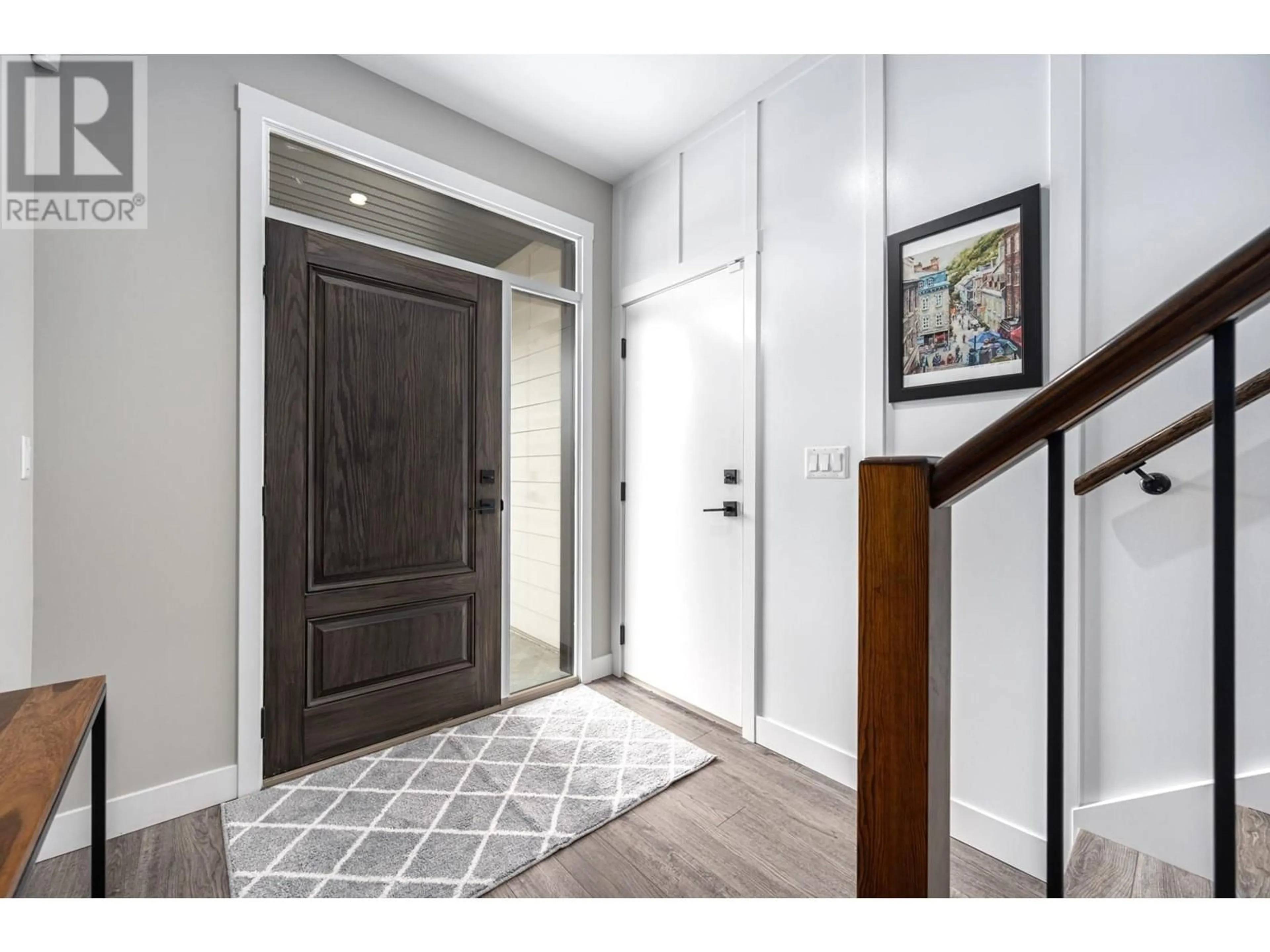 Indoor entryway for 303 BADGER Place, Kamloops British Columbia V2C0B2