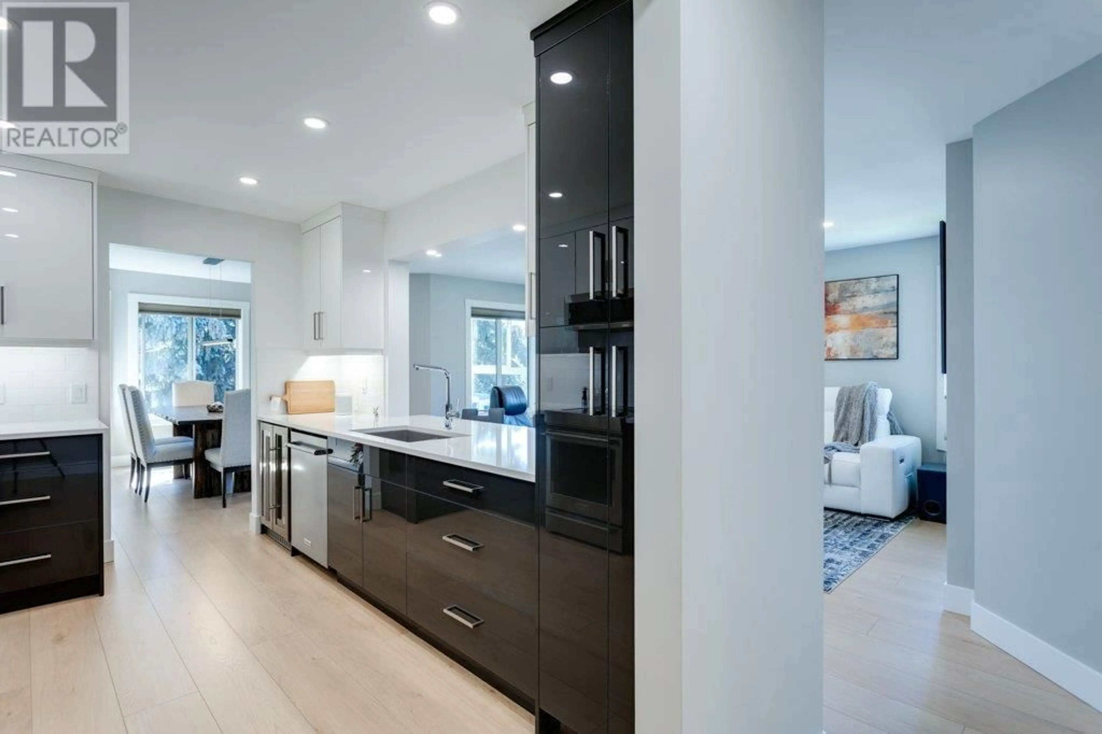 Contemporary kitchen, ceramic/tile floor for 309 - 1385 BERTRAM STREET, Kelowna British Columbia V1Y2E9