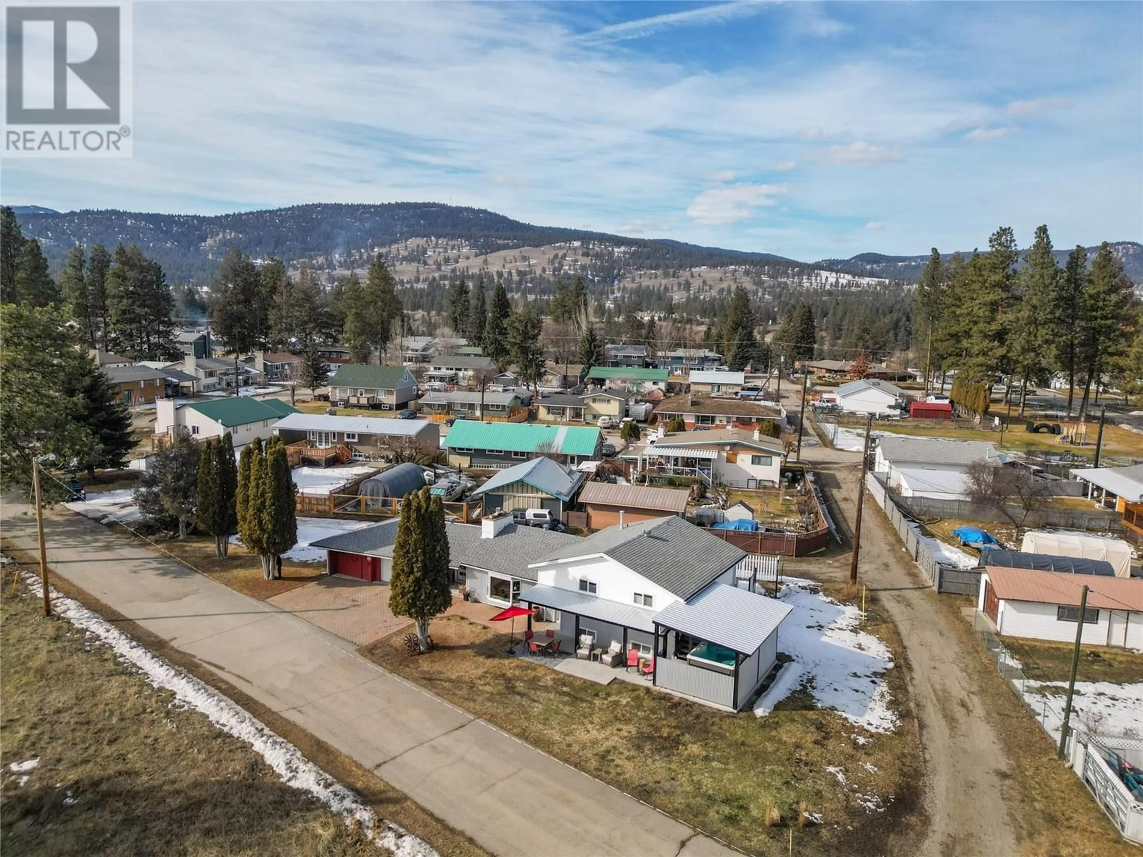 A pic from outside/outdoor area/front of a property/back of a property/a pic from drone, mountain view for 437 Parsons Avenue, Princeton British Columbia V0X1W0