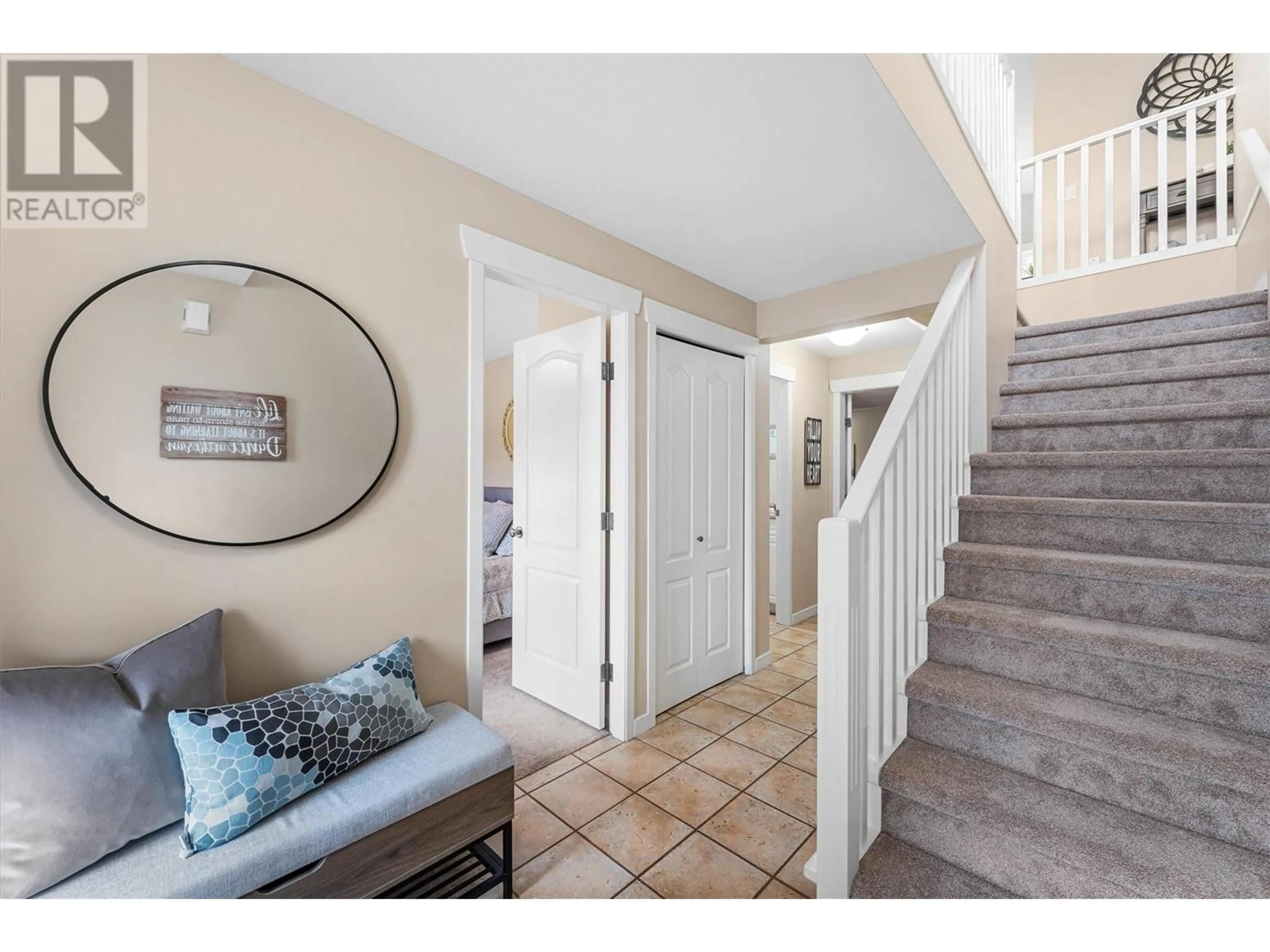 Indoor entryway for 2090 Rose Tree Road, West Kelowna British Columbia V1Z4A7