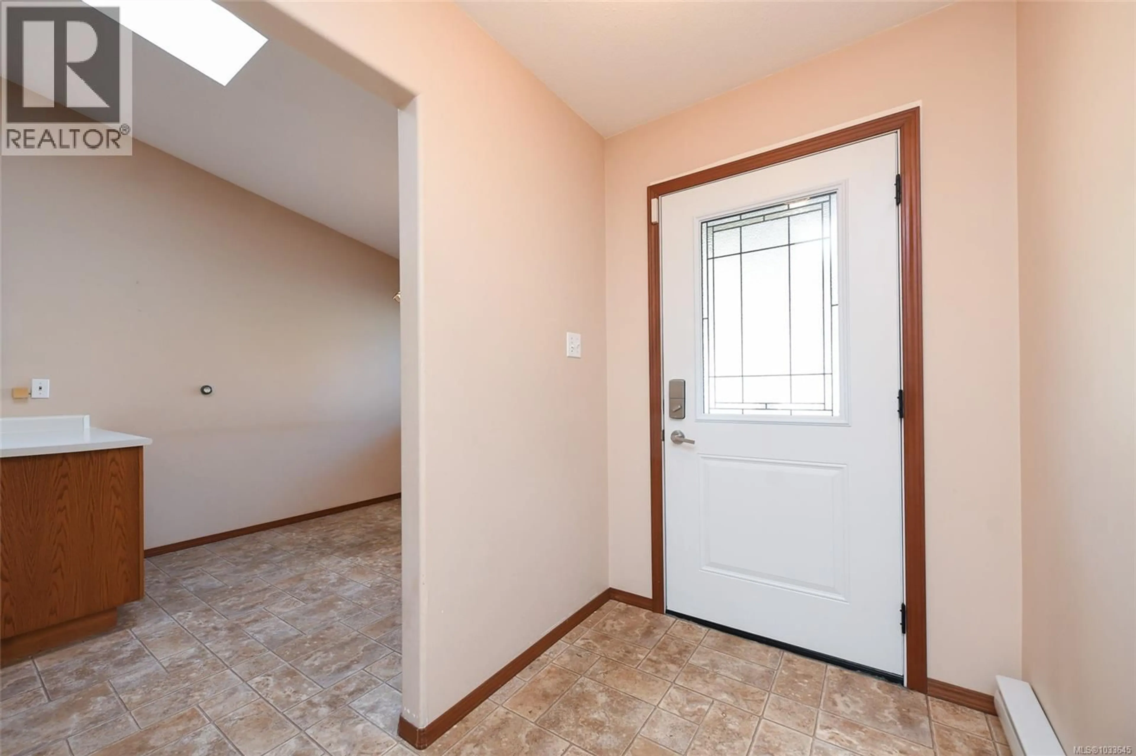 Indoor entryway for 29 - 20 ANDERTON AVENUE, Courtenay British Columbia V9N2G8