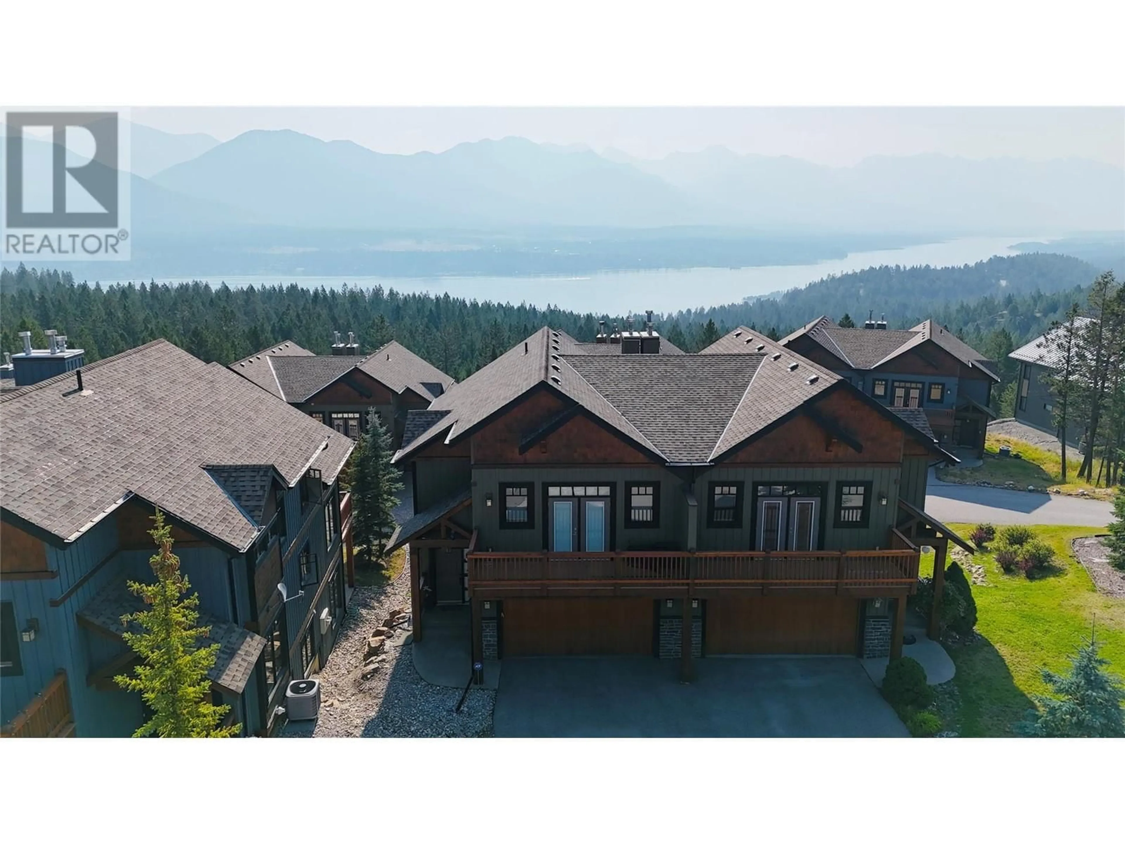 A pic from outside/outdoor area/front of a property/back of a property/a pic from drone, mountain view for 2600 LAKEVIEW Rise Unit# 15, Invermere British Columbia V0A1K6