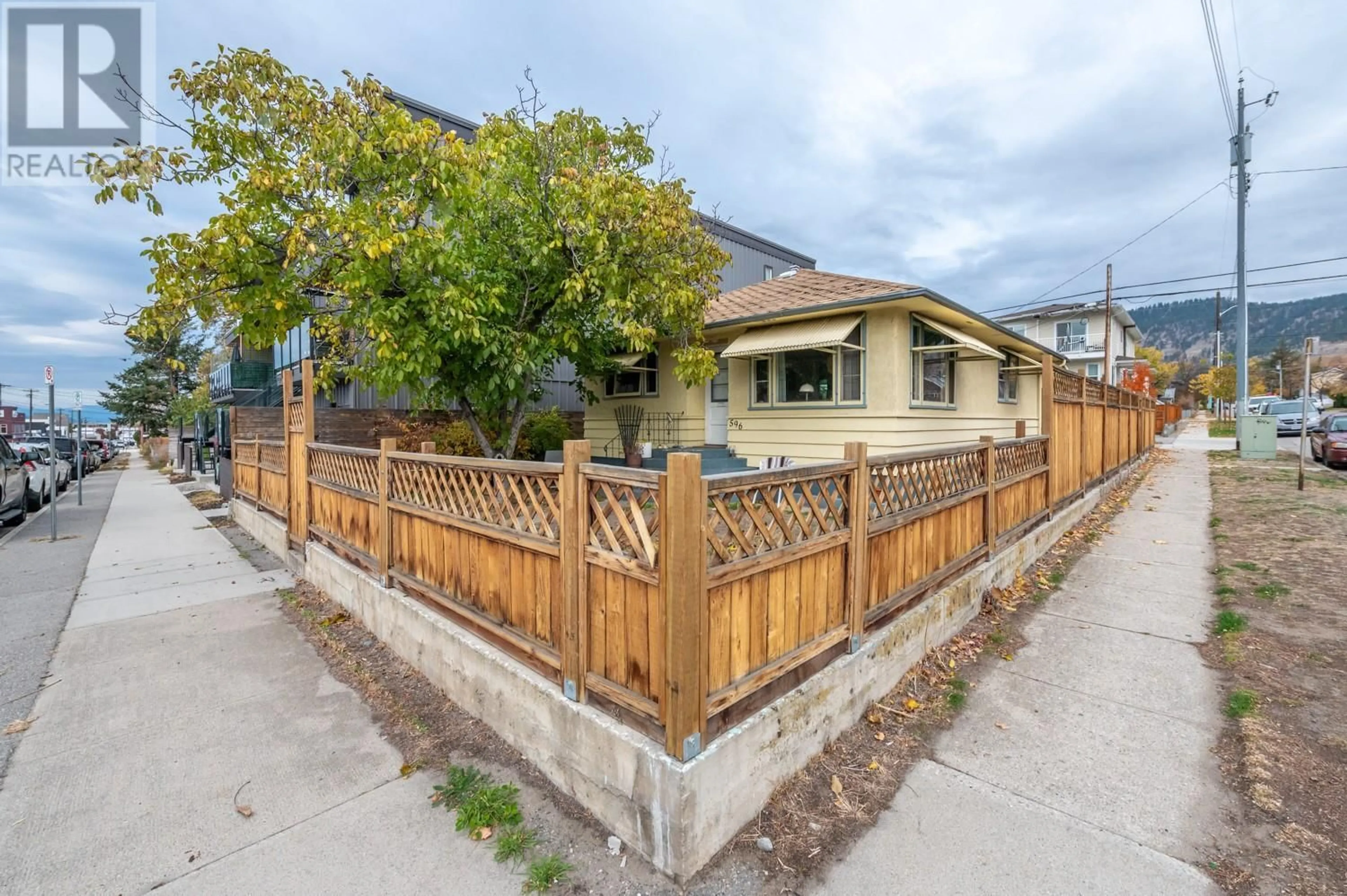 Unknown for 596 ELLIS Street, Penticton British Columbia V2A4M3