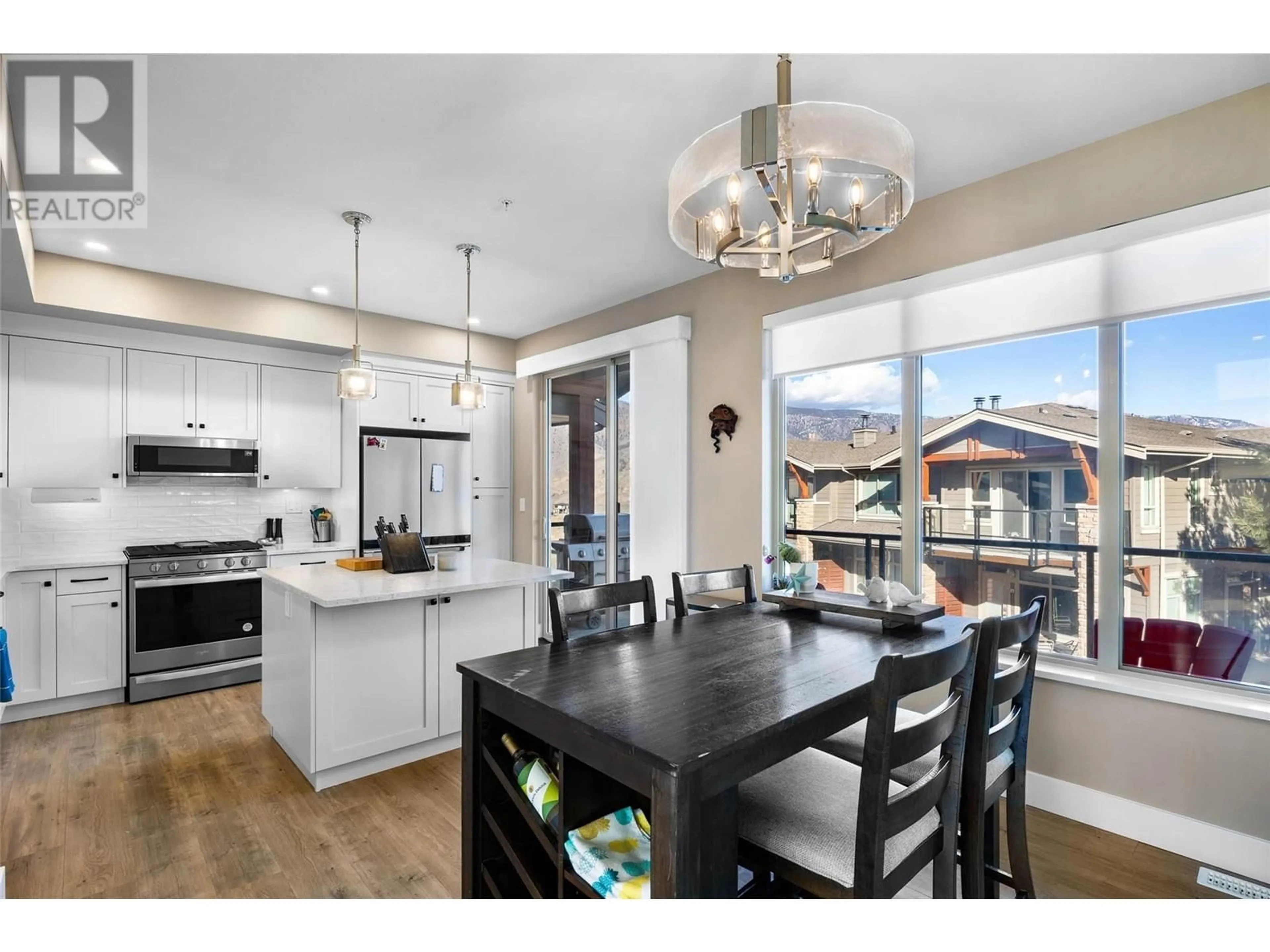 Open concept kitchen, unknown for 44 - 130 COLEBROOK ROAD, Kamloops British Columbia V1S0B4