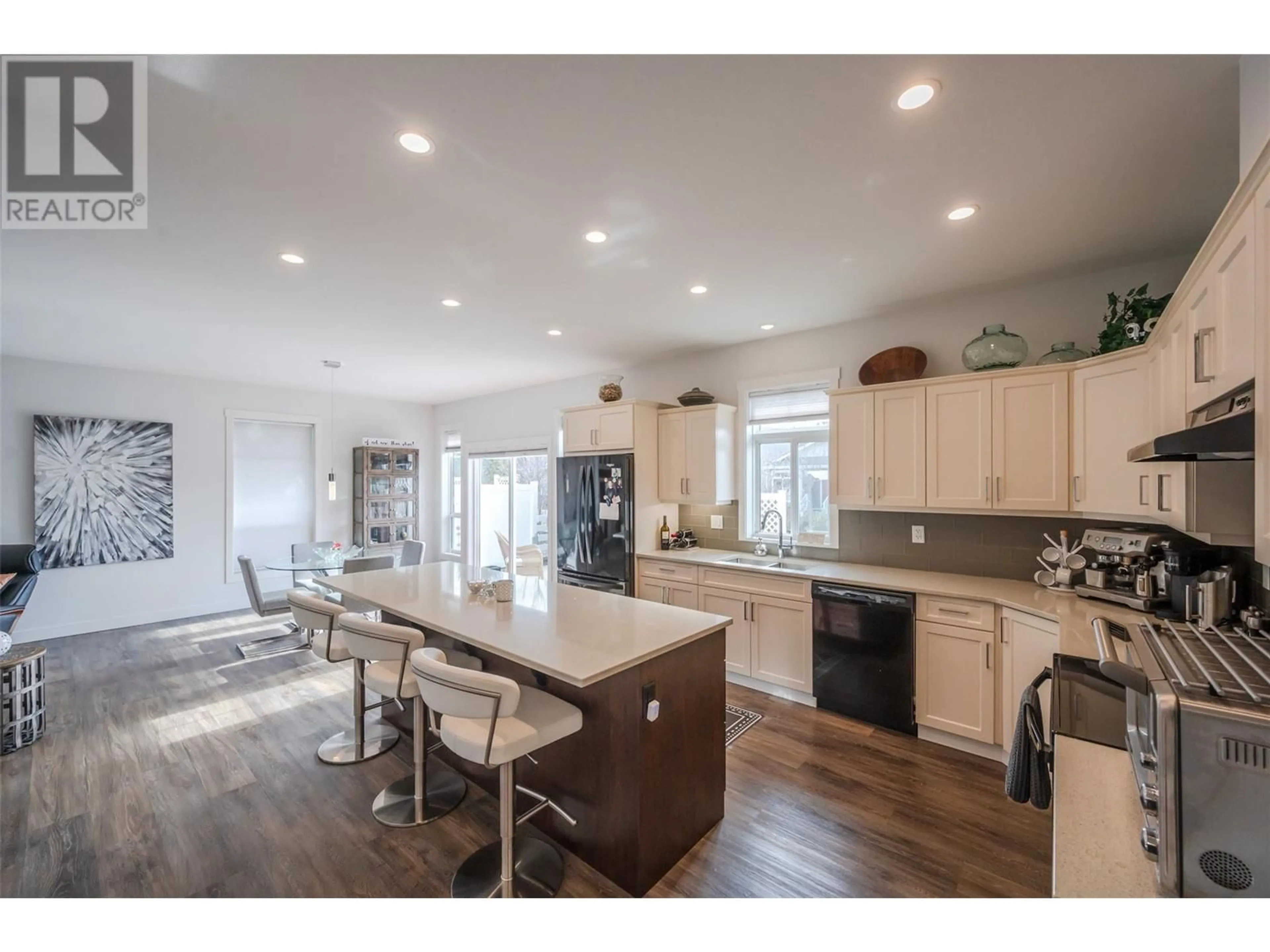 Open concept kitchen, unknown for 351 Warren Avenue W Unit# 19, Penticton British Columbia V2A3N2