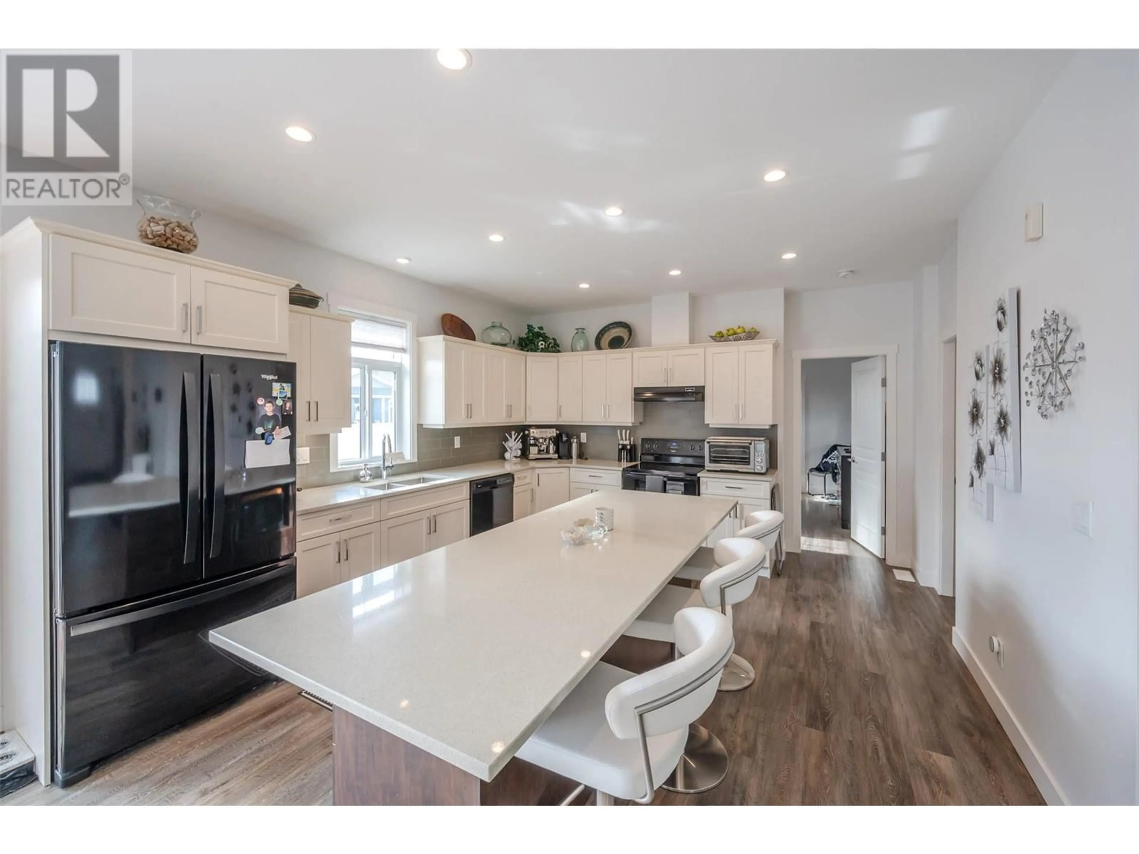 Open concept kitchen, unknown for 351 Warren Avenue W Unit# 19, Penticton British Columbia V2A3N2