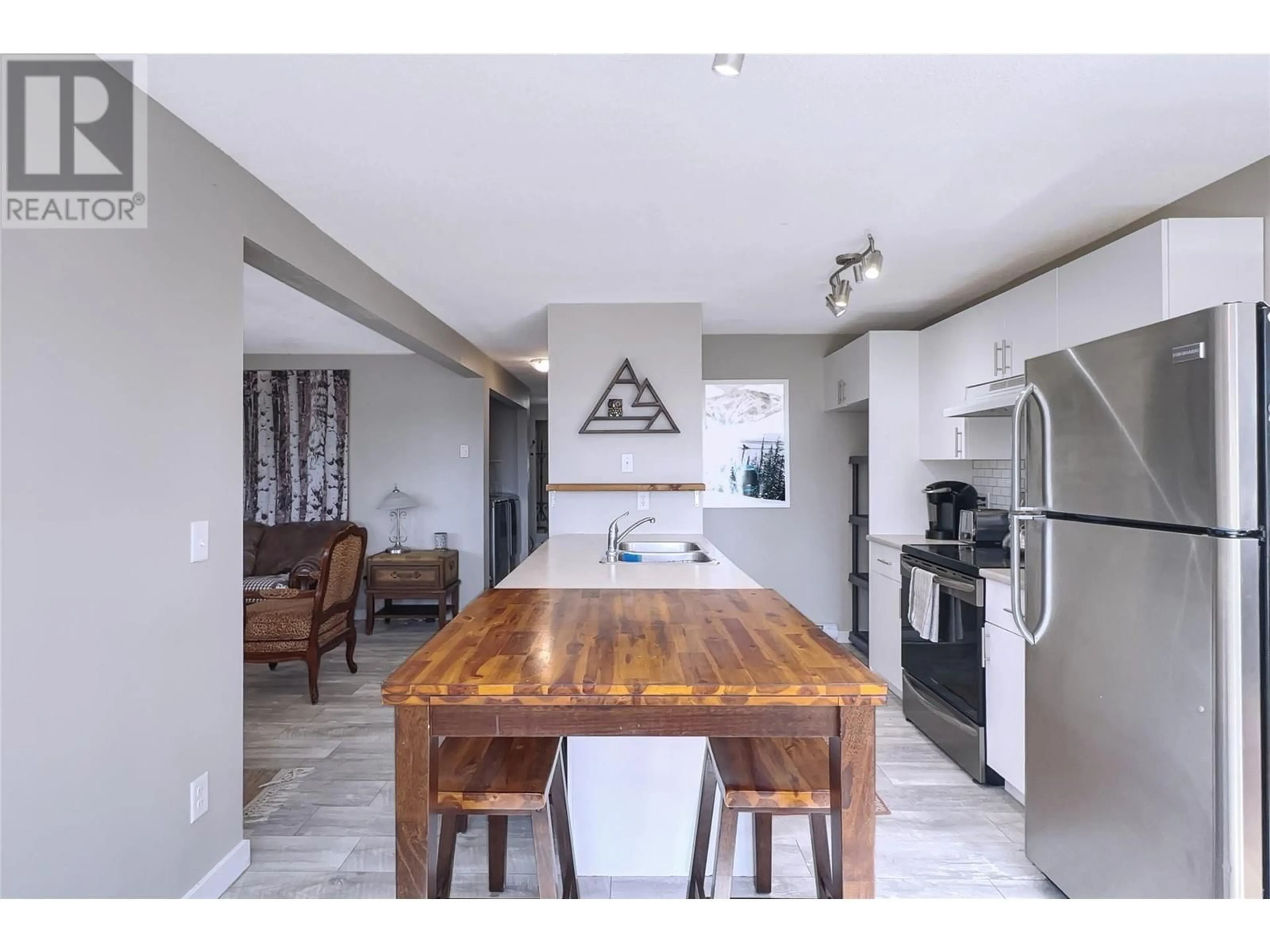 Open concept kitchen, unknown for D - 4817 SNOW PINES ROAD, Big White British Columbia V1P1P3