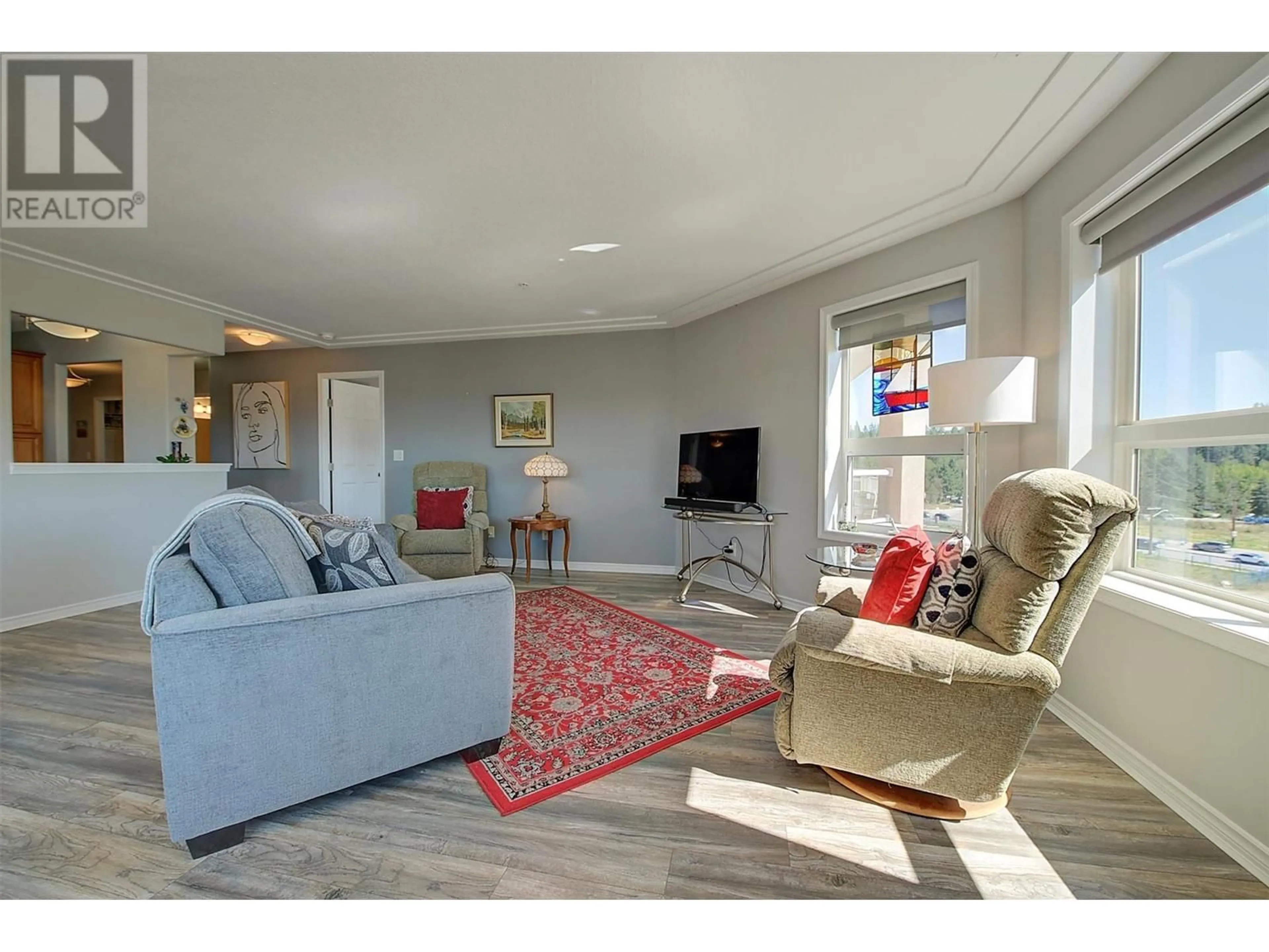 Living room with furniture, unknown for 602 - 1967 UNDERHILL STREET, Kelowna British Columbia V1X8C9