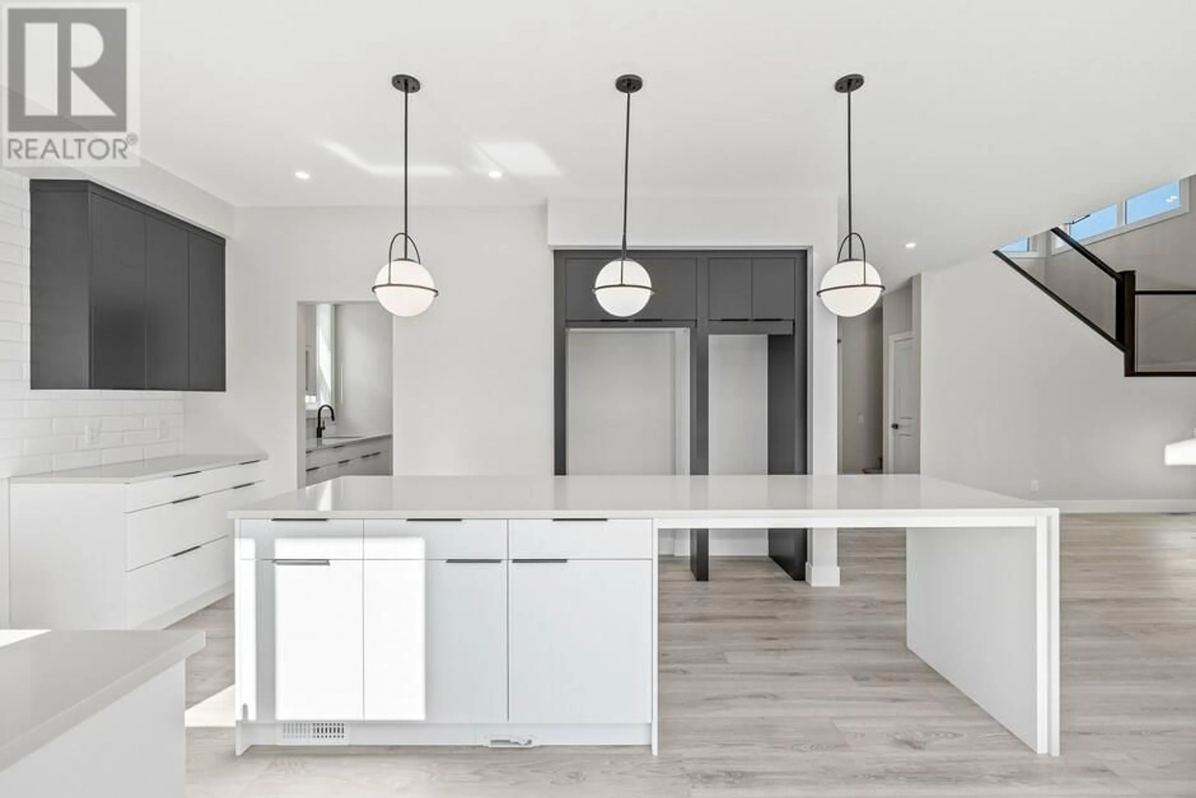 Contemporary kitchen, unknown for 4267 RUSSO STREET, Kelowna British Columbia V1W0C6