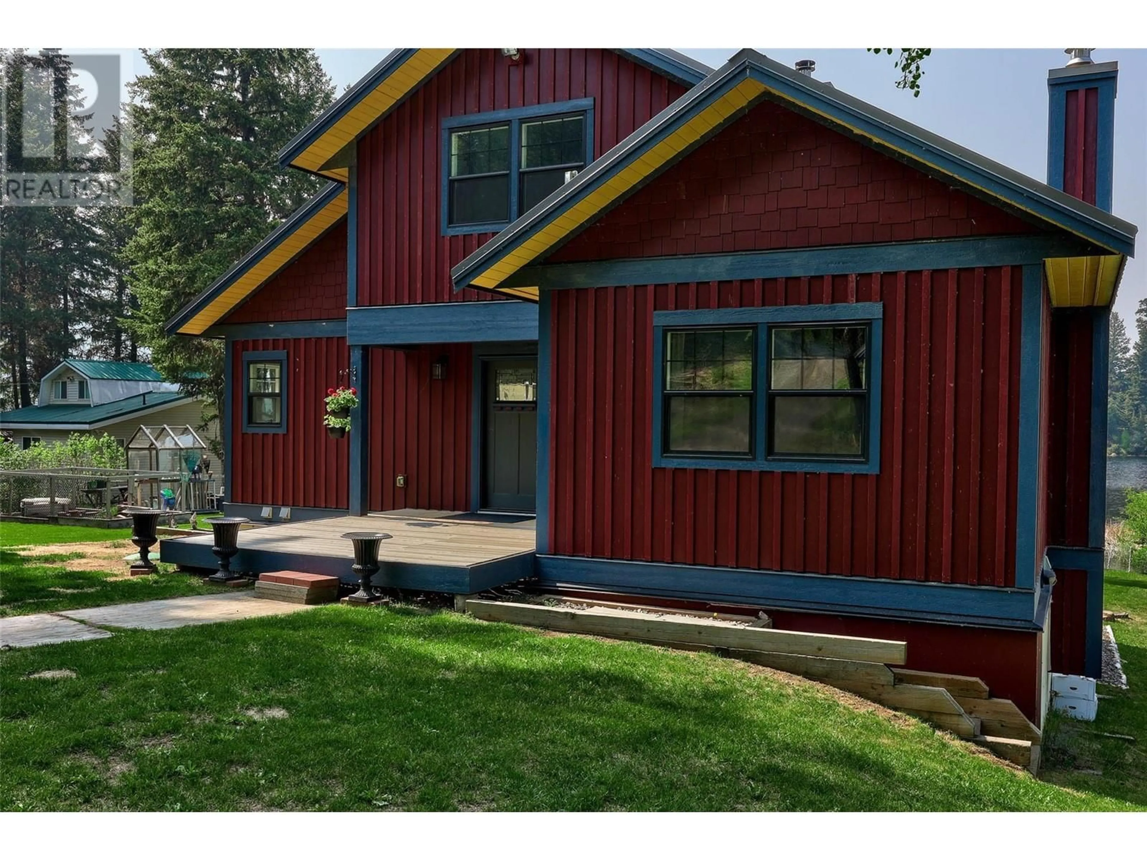 Home with vinyl exterior material, street for 3461 RED LAKE DRIVE, Kamloops British Columbia V0K2J0