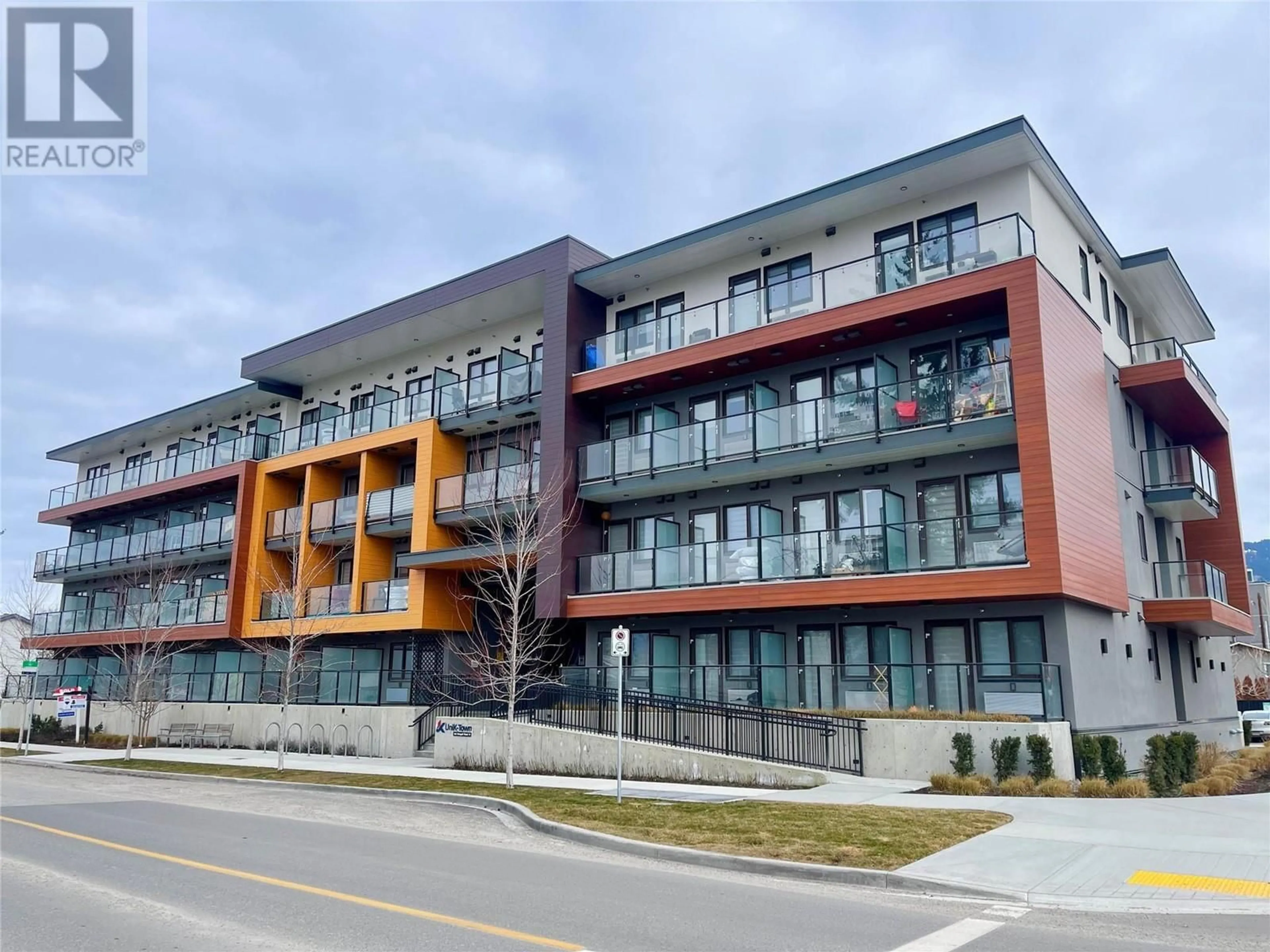 Unknown for 202 - 345 DOUGALL ROAD NORTH, Kelowna British Columbia V1X3K8