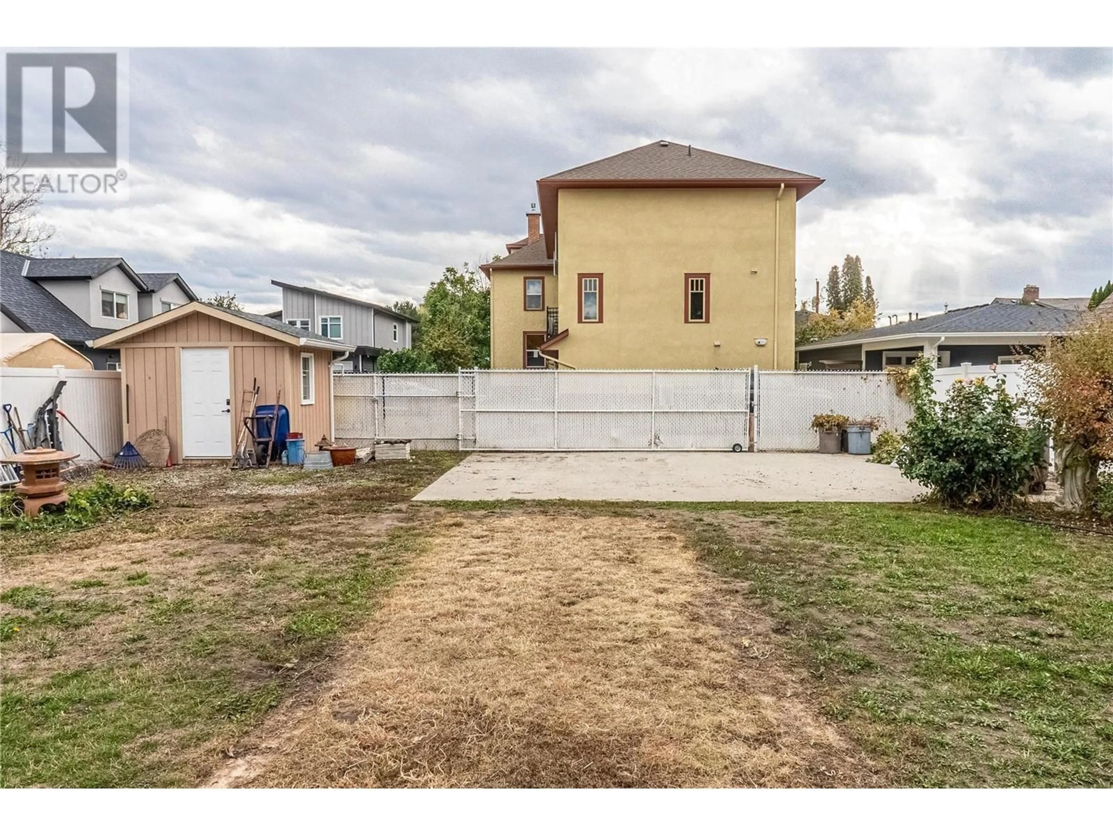 Unknown for 781 SUTHERLAND AVENUE, Kelowna British Columbia V1Y5X4