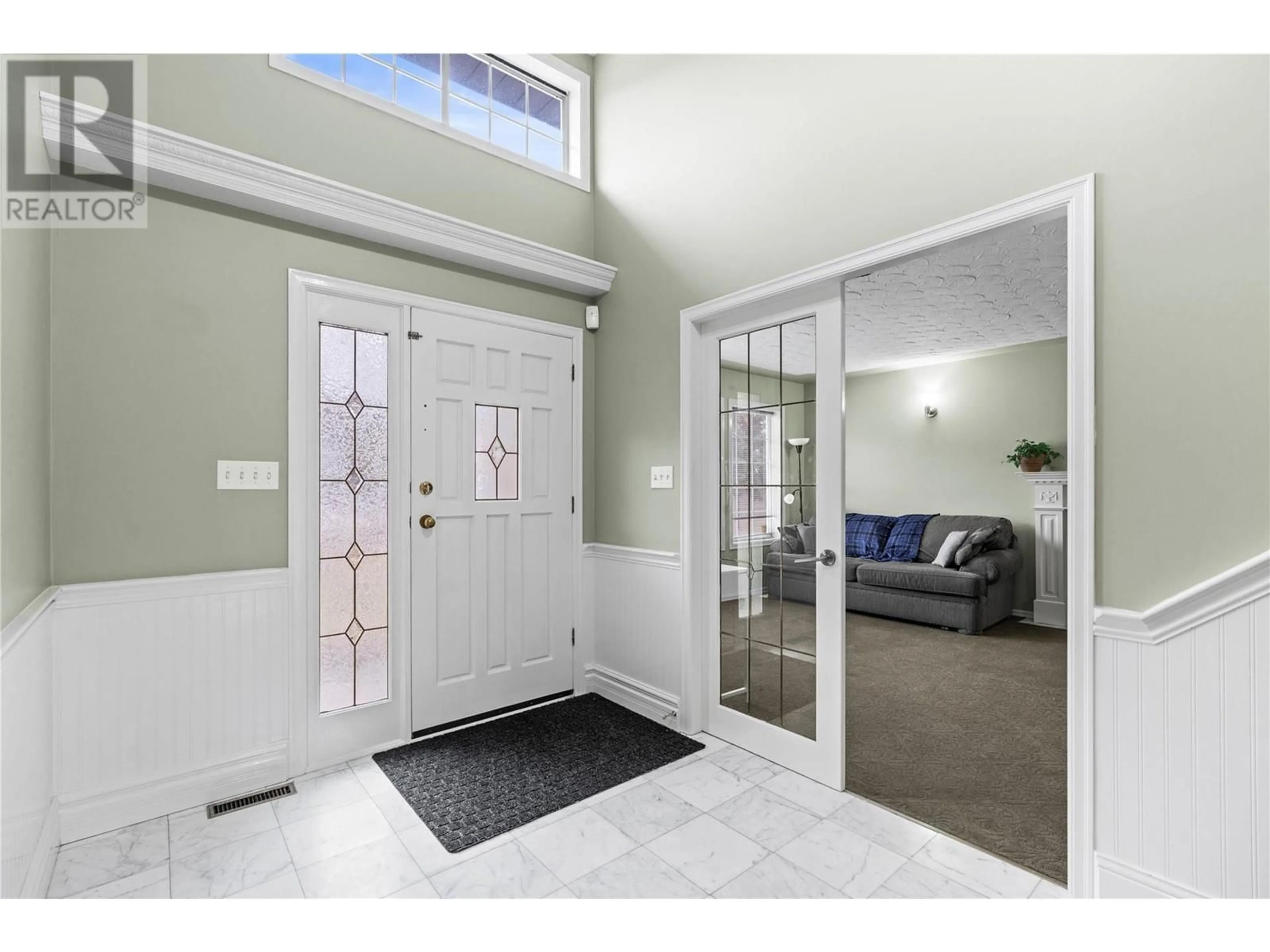 Indoor entryway for 4404 WELLINGTON DRIVE, Vernon British Columbia V1T8W3