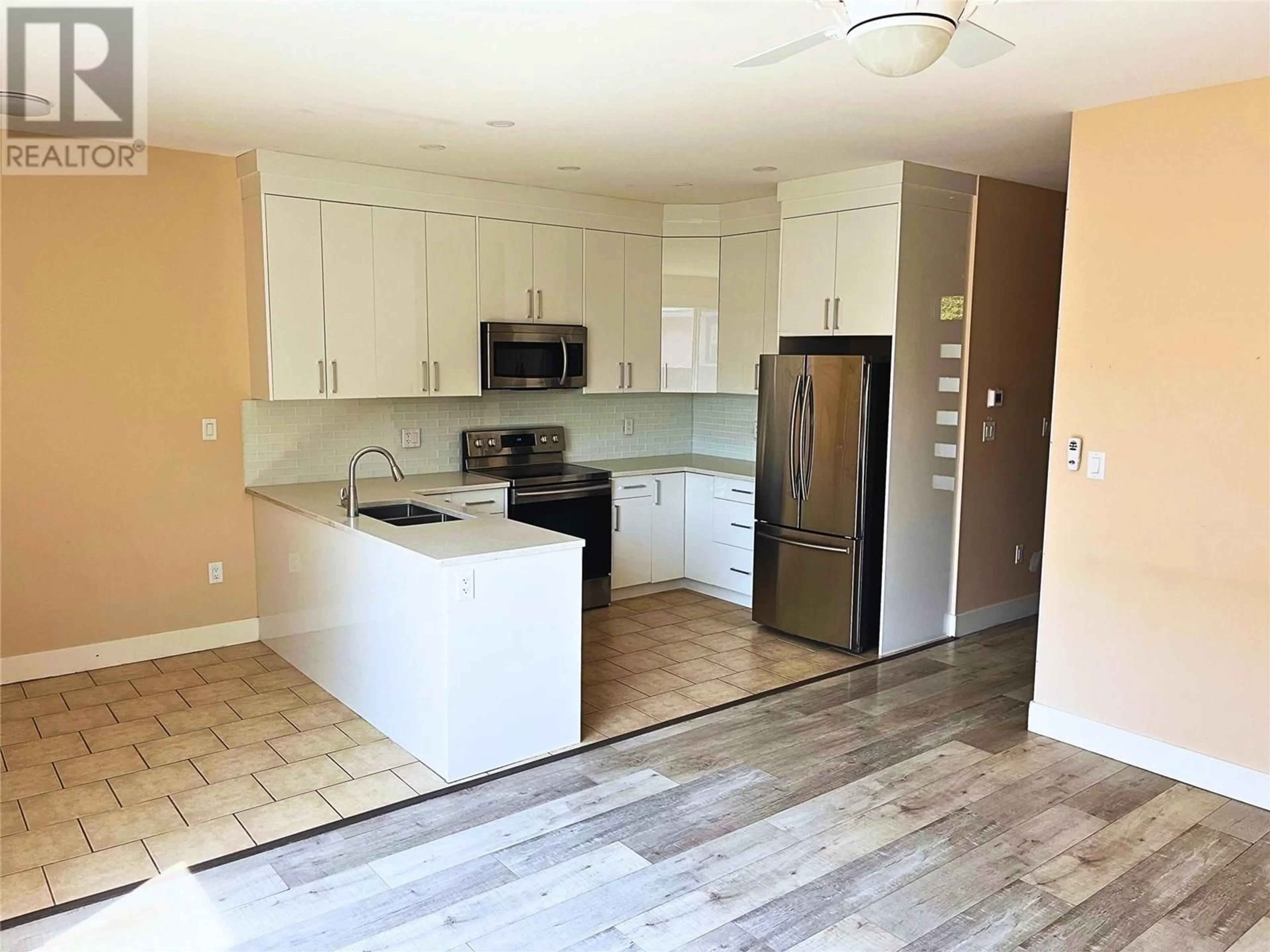 Open concept kitchen, unknown for 102 - 641 WINNIPEG STREET, Penticton British Columbia V2A5N1
