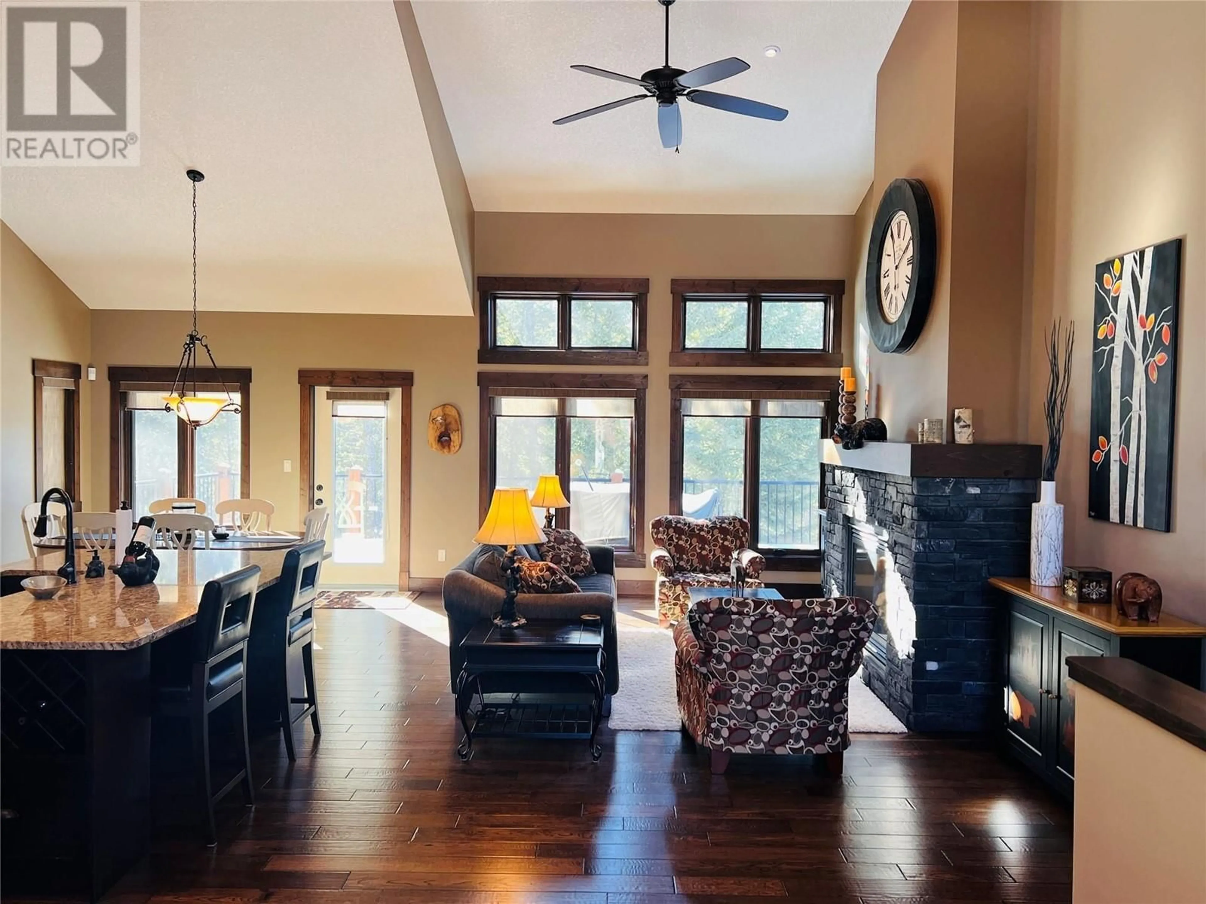 Living room with furniture, unknown for 2526 Cobblestone Trail, Invermere British Columbia V0A1K6