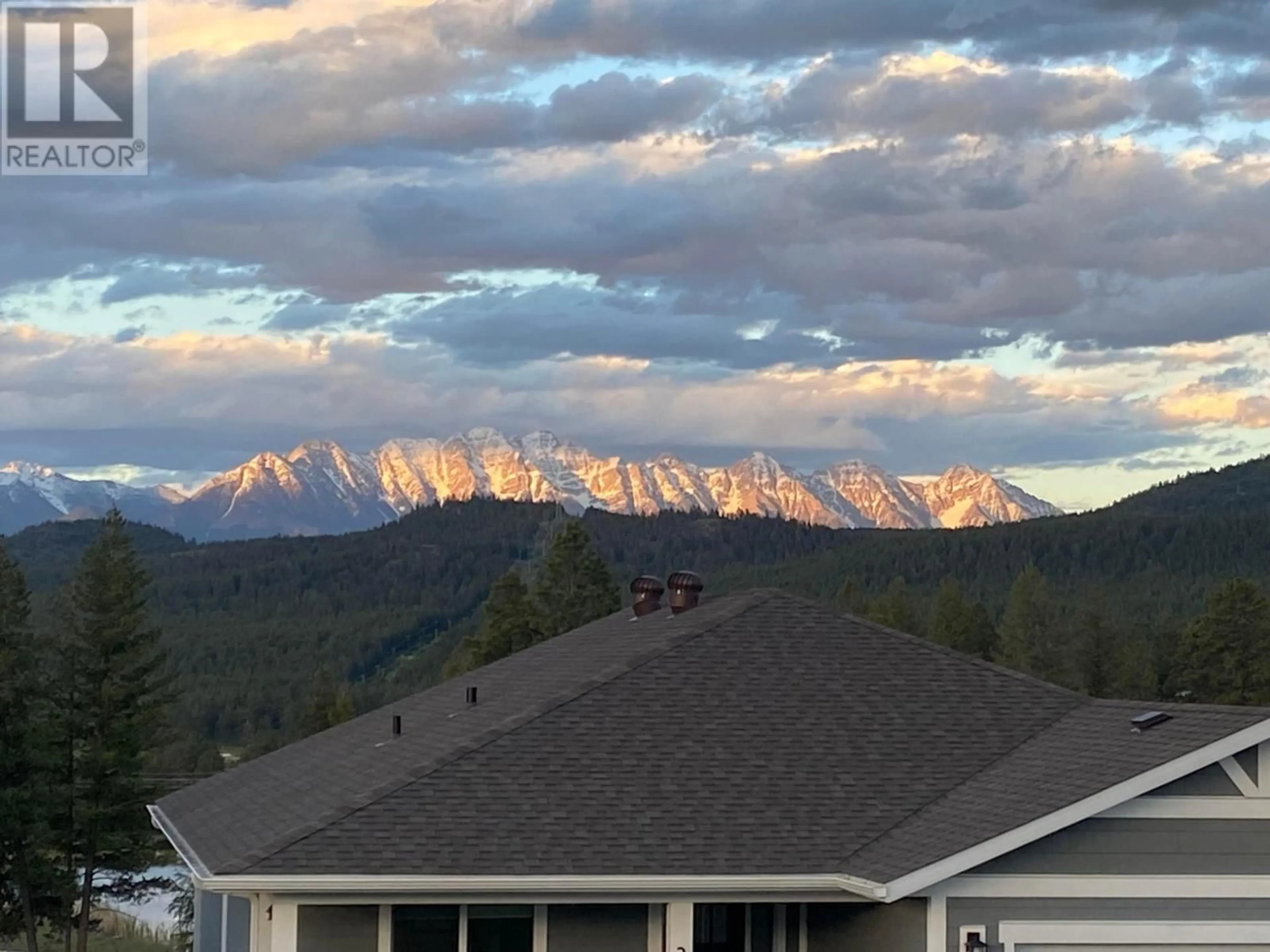 A pic from outside/outdoor area/front of a property/back of a property/a pic from drone, mountain view for 307 LEGACY LOOKOUT OTHER, Cranbrook British Columbia V1C0E4