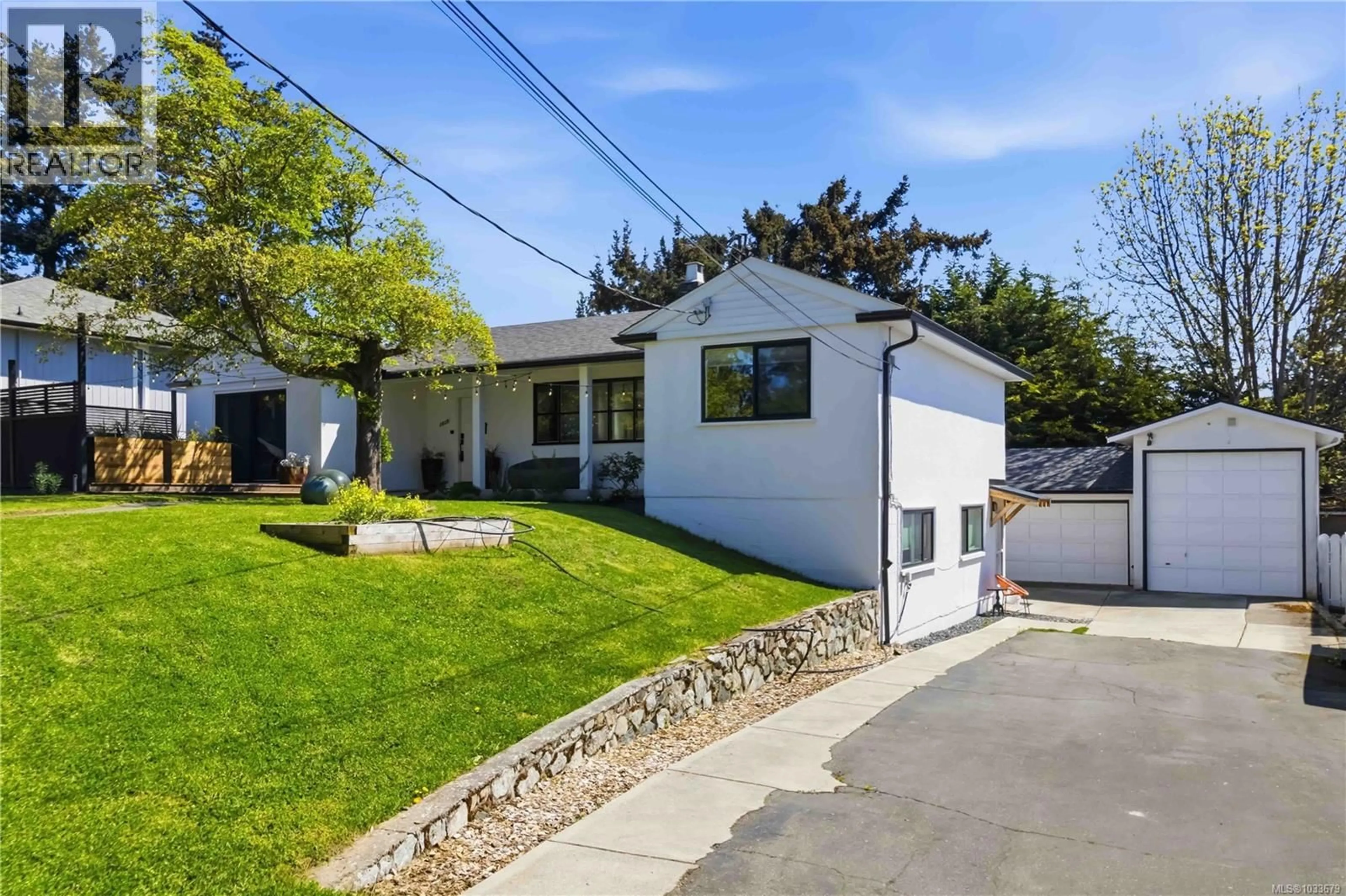 Unknown for 3039 BALFOUR AVENUE, Victoria British Columbia V9A1R7