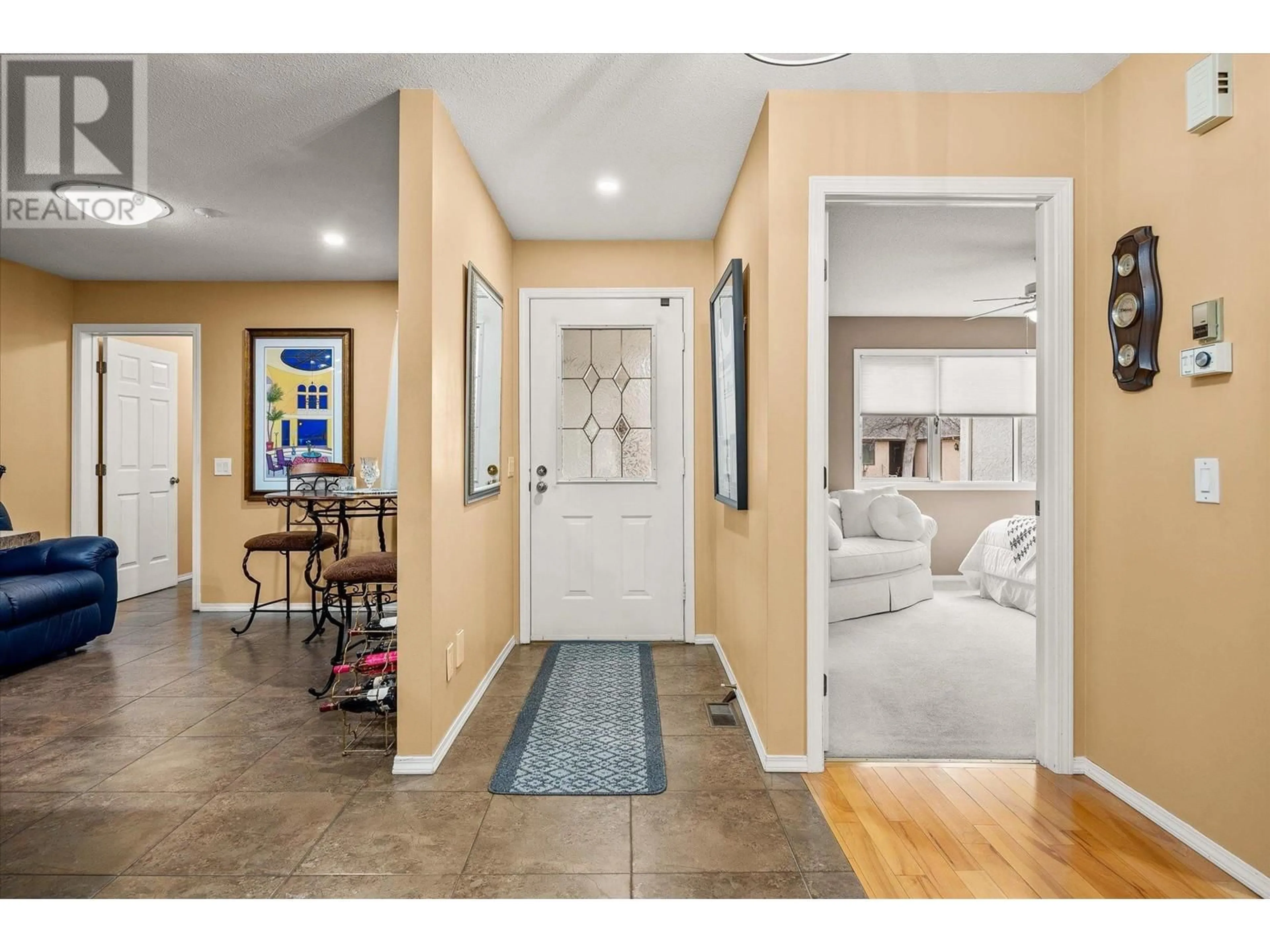 Indoor entryway for 34 - 950 LANFRANCO ROAD, Kelowna British Columbia V1W3W8