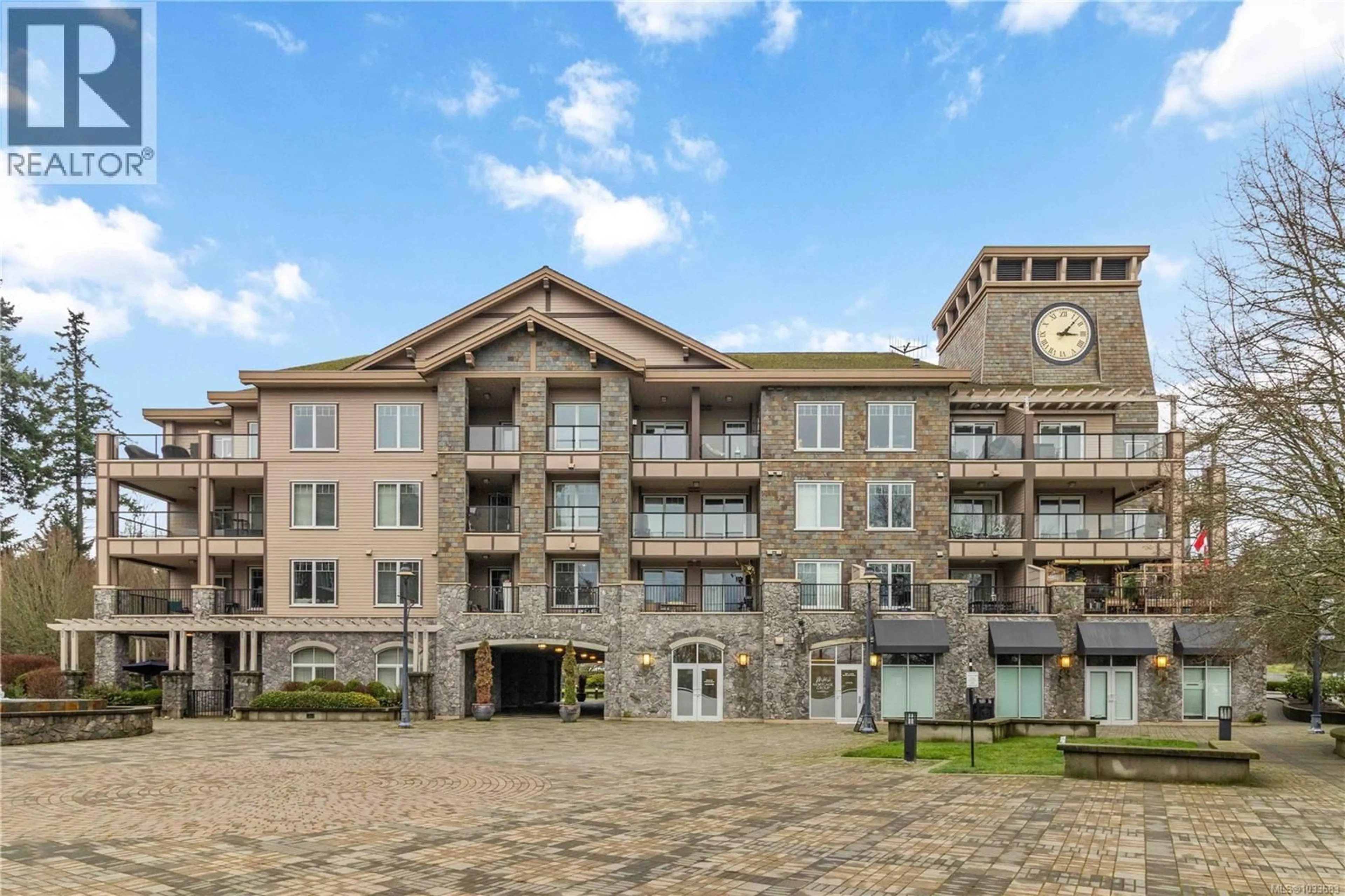 Patio, building for 217 - 1335 BEAR MOUNTAIN PARKWAY, Langford British Columbia V9B6T9